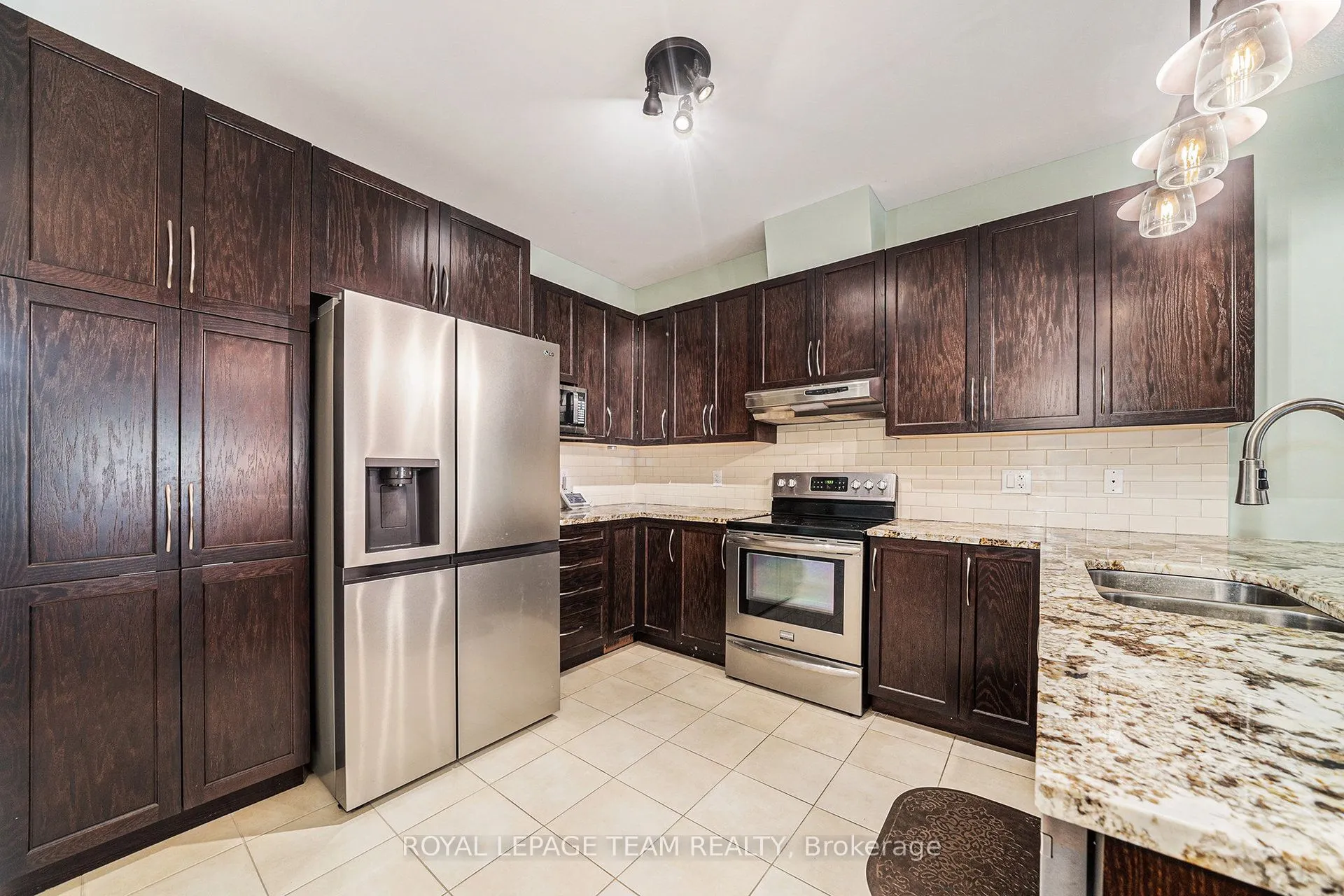 129 Tradewinds Crescent