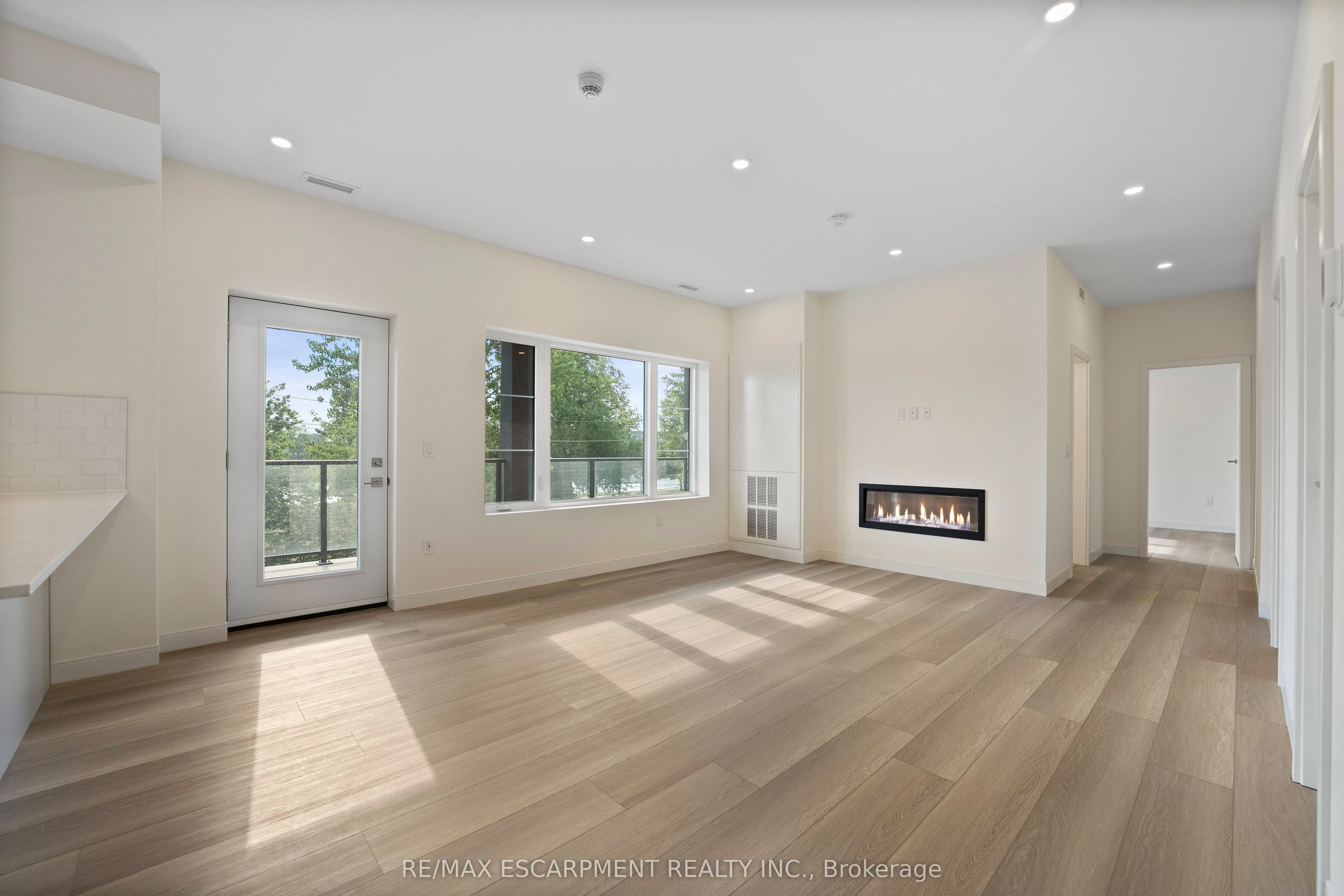 123 Lincoln Street, #309