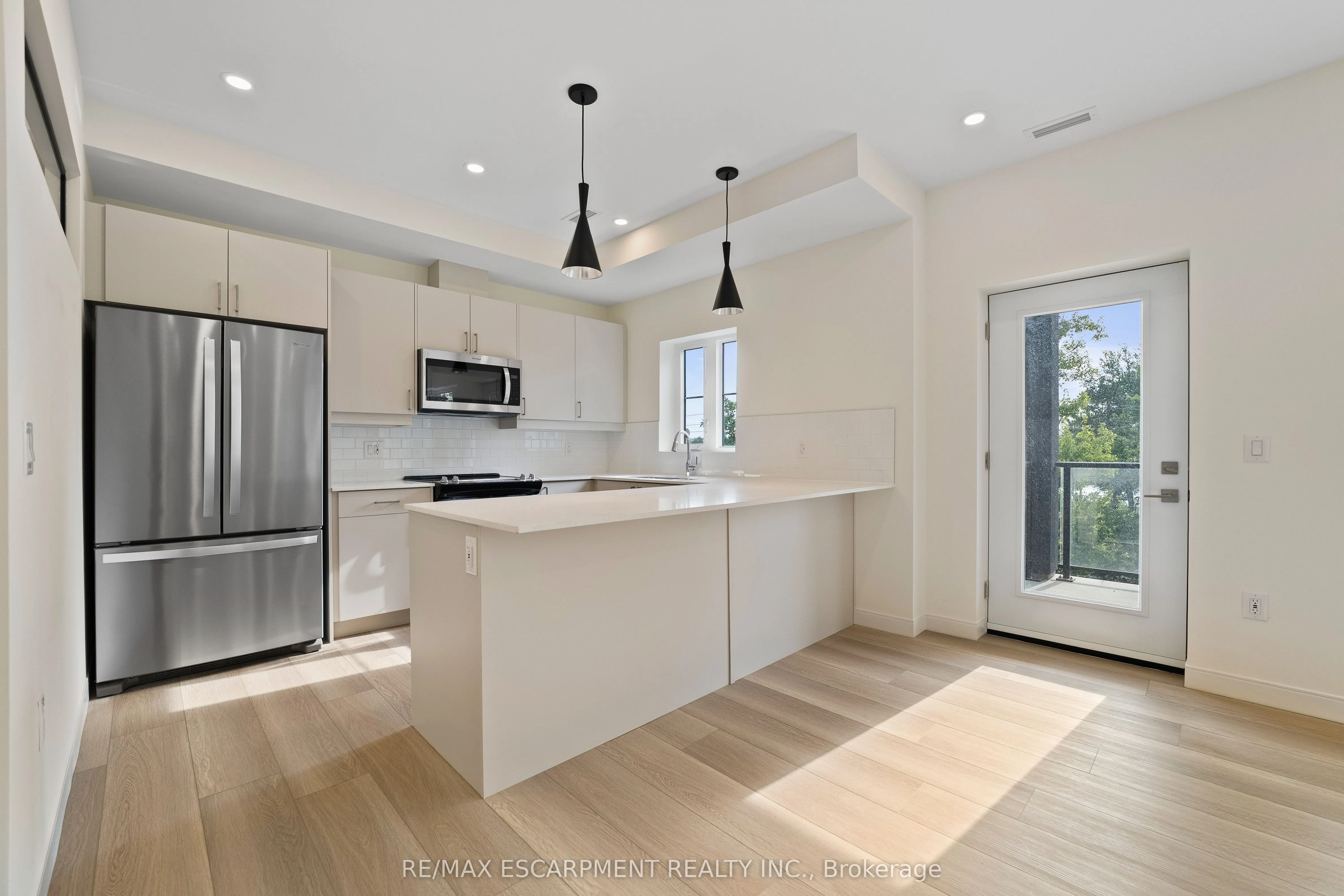 123 Lincoln Street, #309