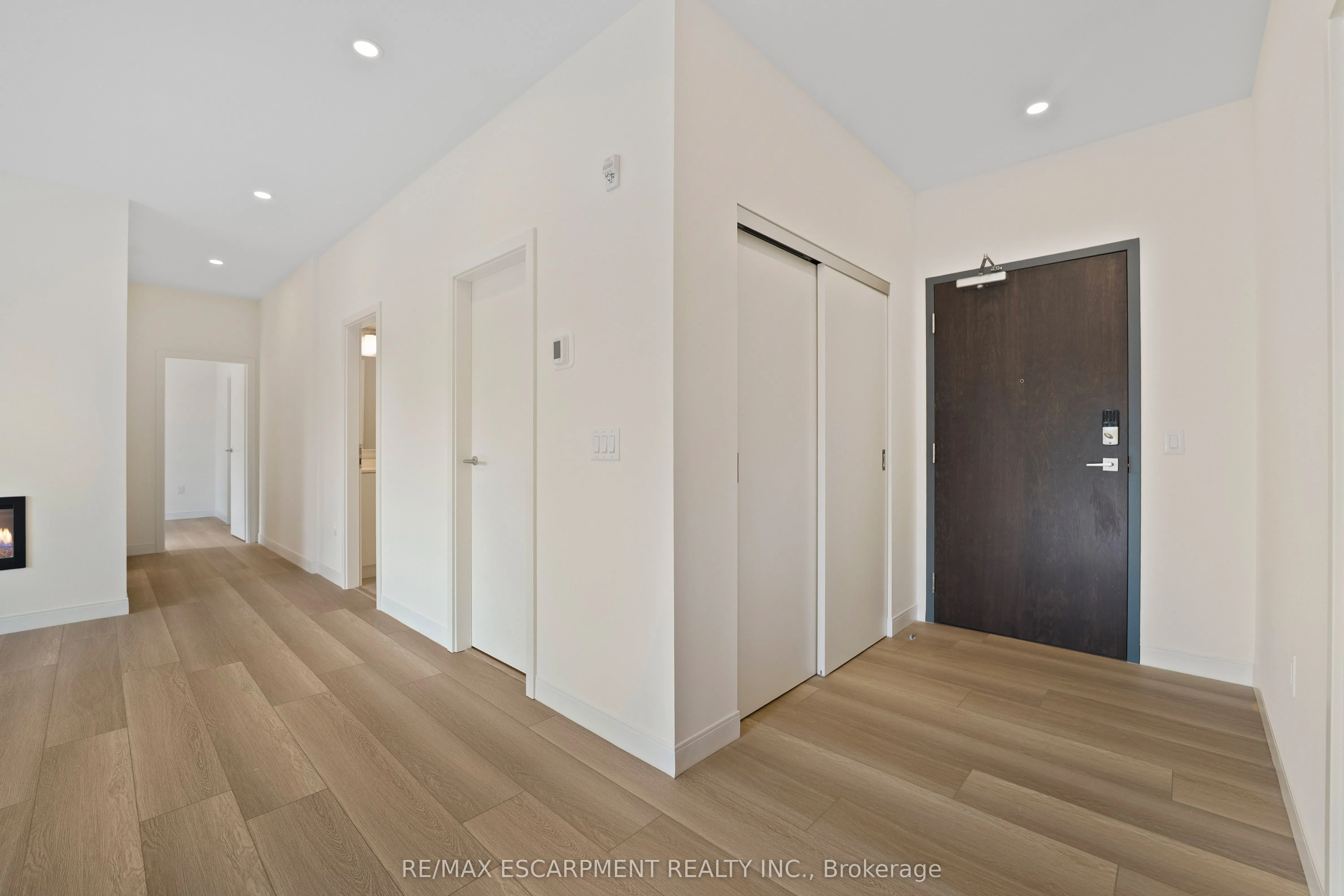 123 Lincoln Street, #309