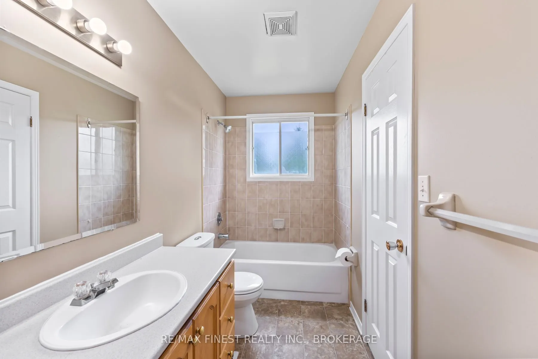 517 Citation Crescent