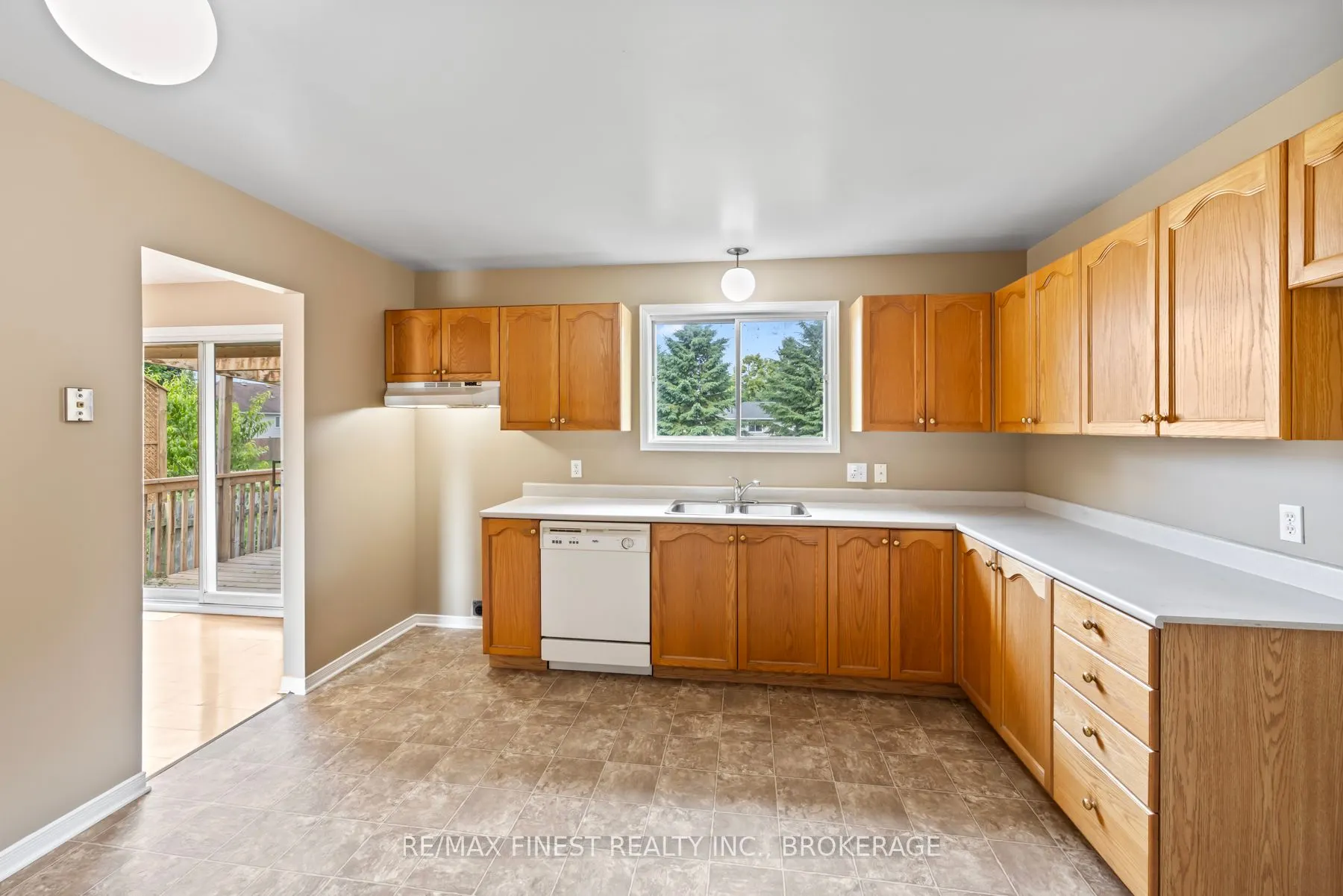 517 Citation Crescent