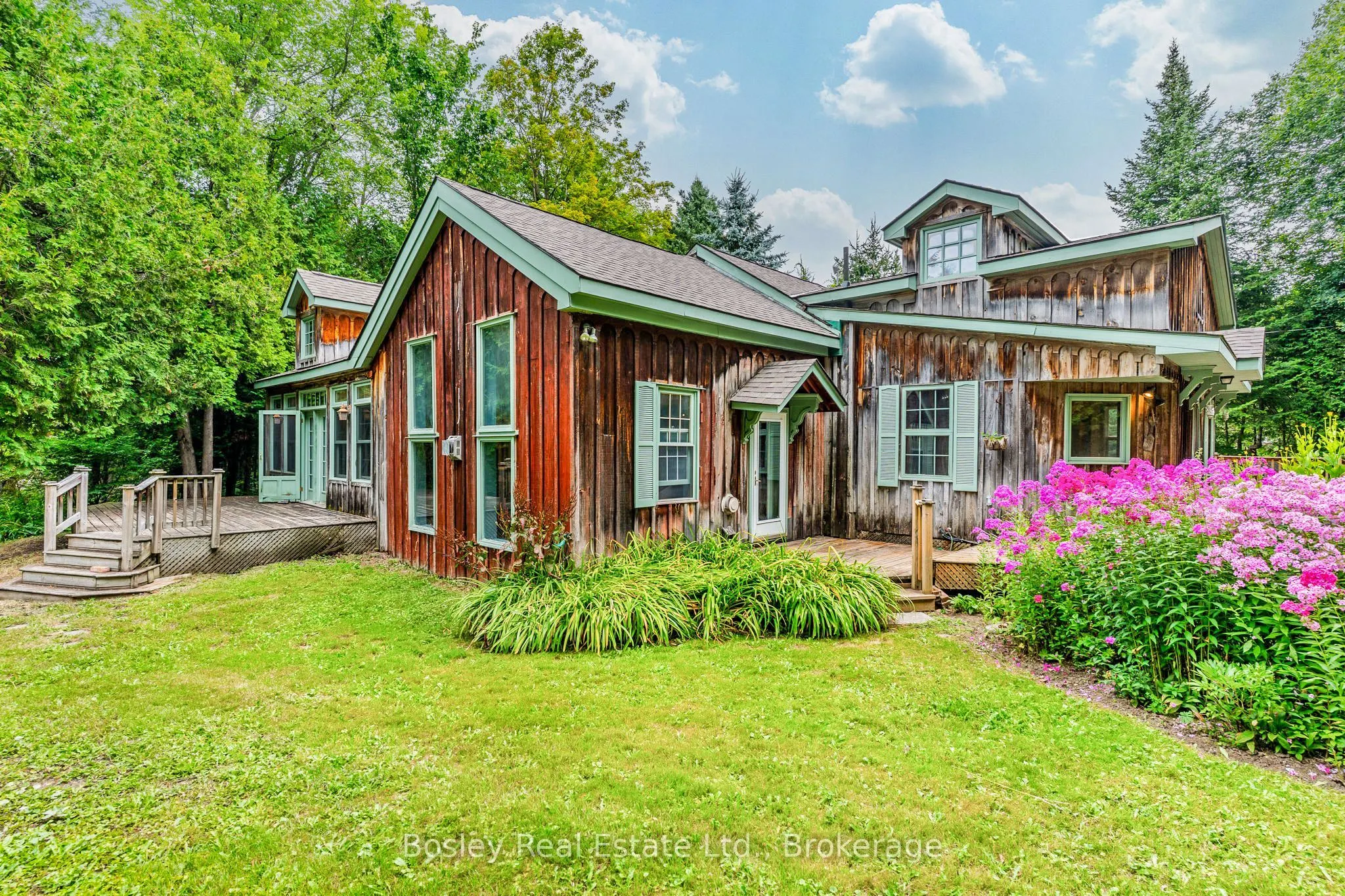 355276 The Blue Mountains Euphrasia Townline