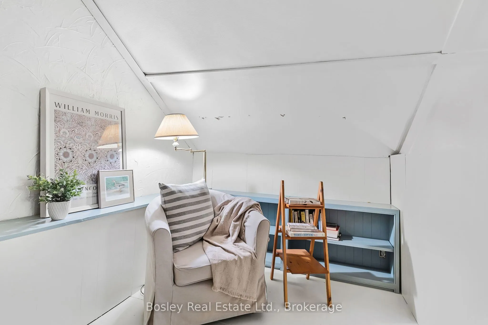 355276 The Blue Mountains Euphrasia Townline