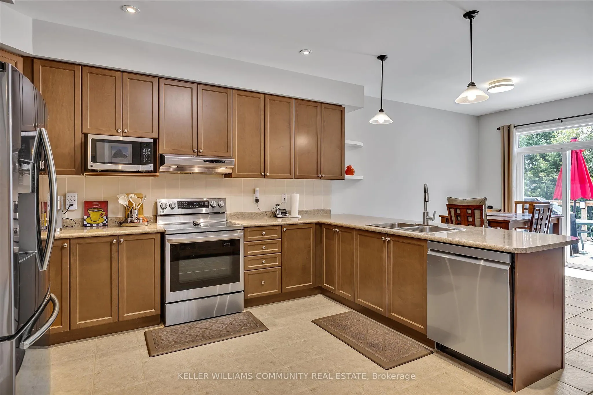238 Lorne Court