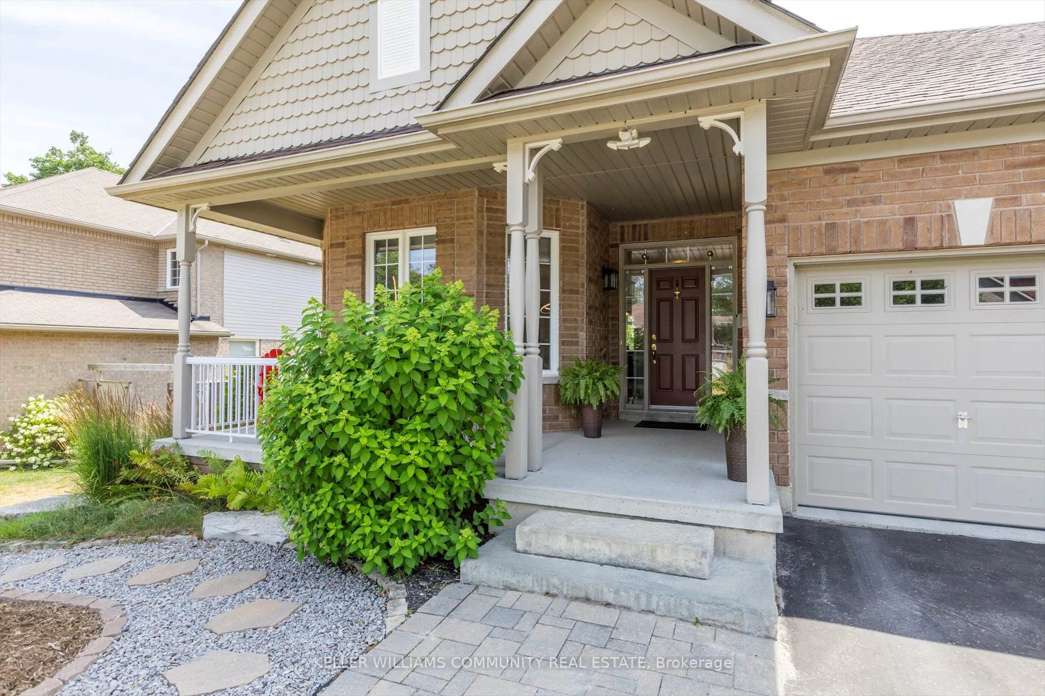 238 Lorne Court