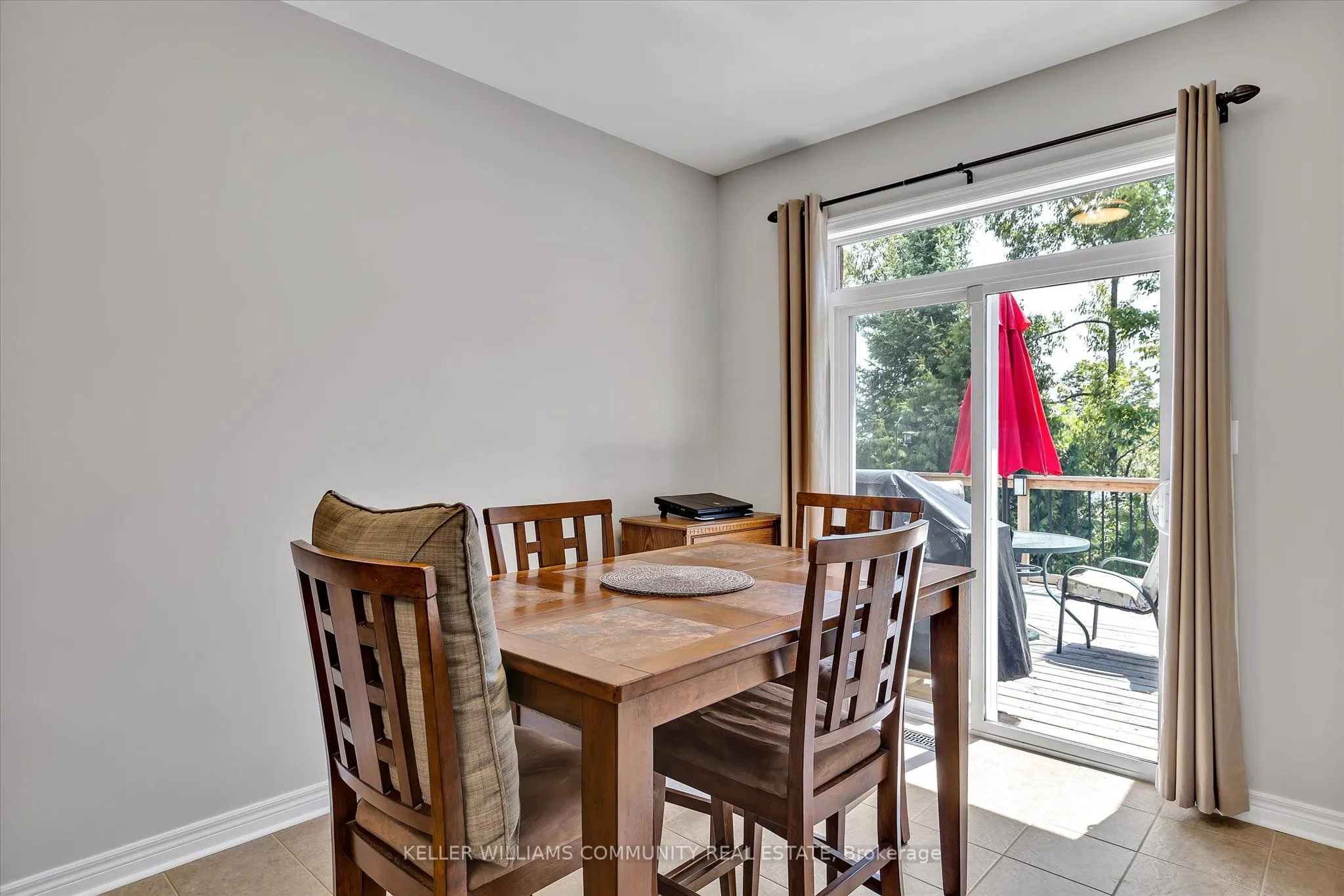 238 Lorne Court