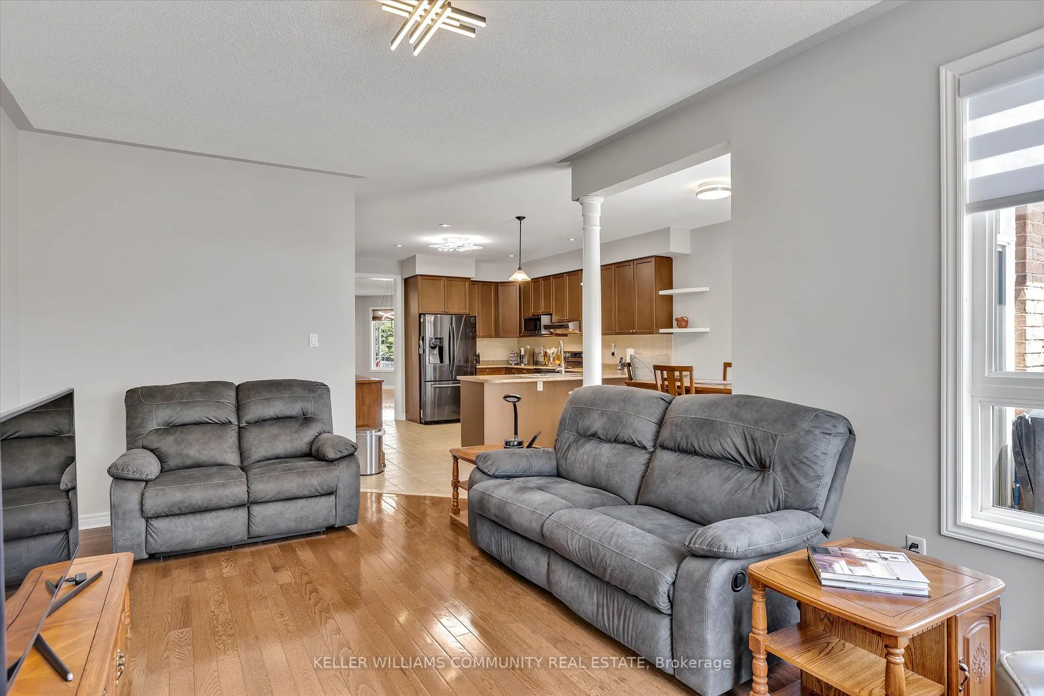 238 Lorne Court