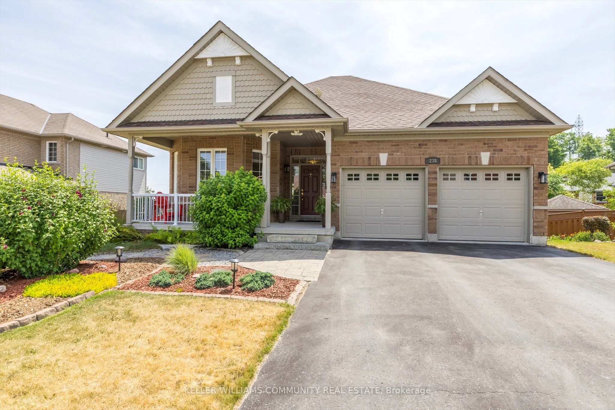 238 Lorne Court