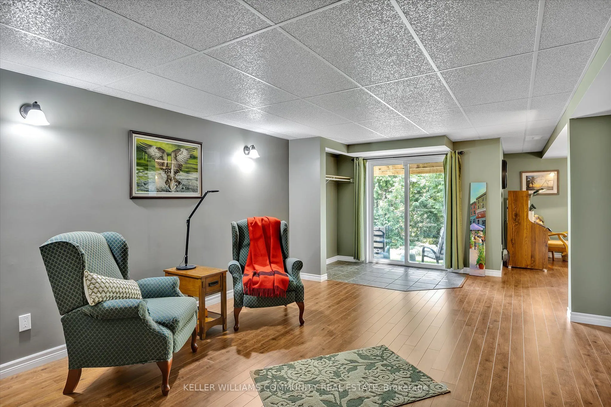 238 Lorne Court