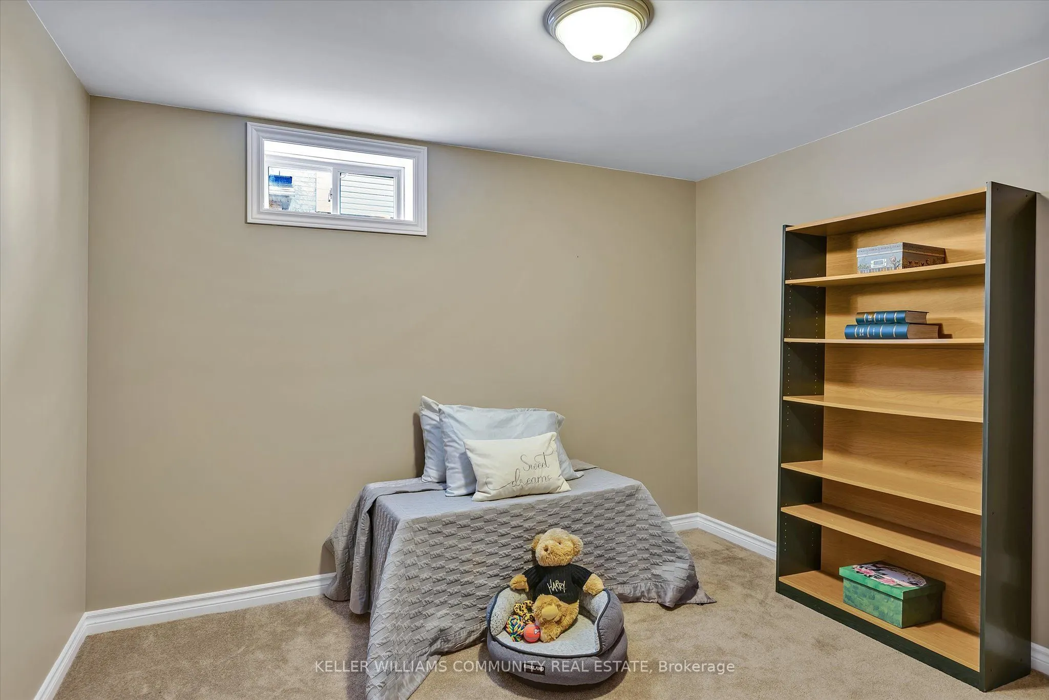 238 Lorne Court