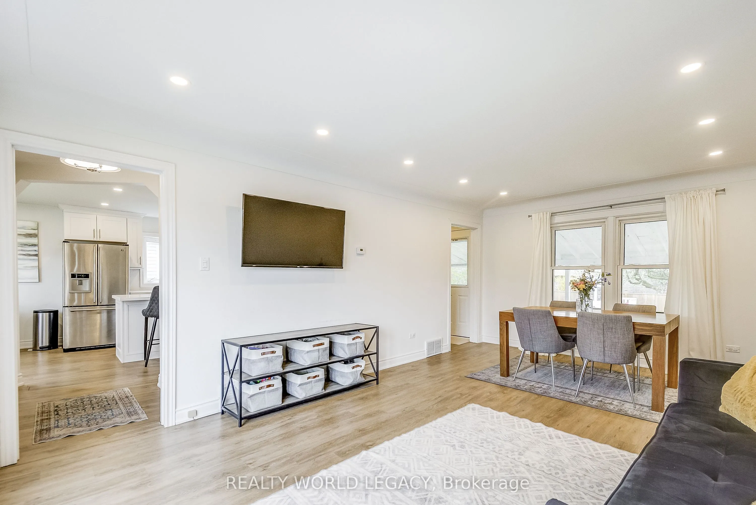 183 Nash Road N