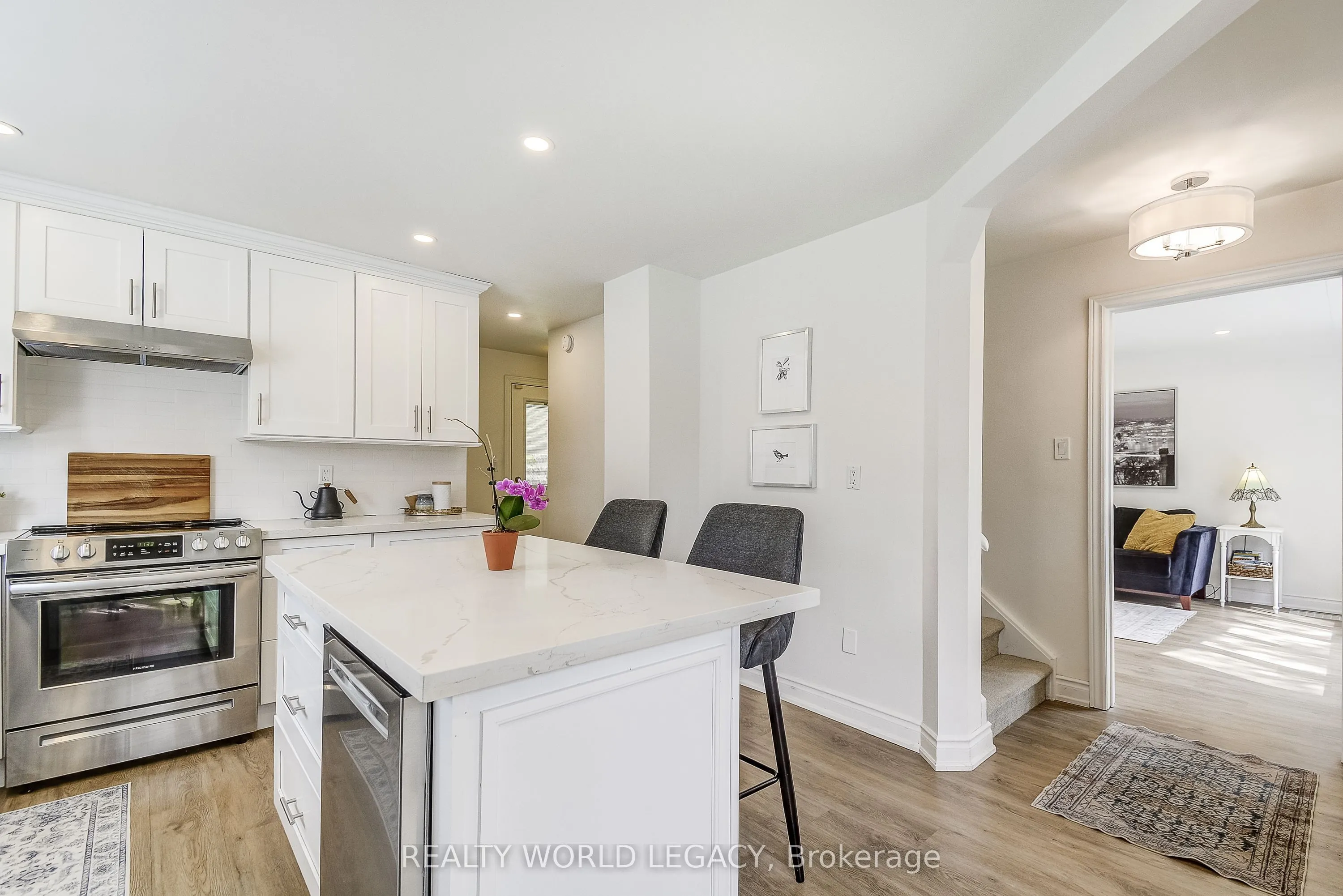 183 Nash Road N