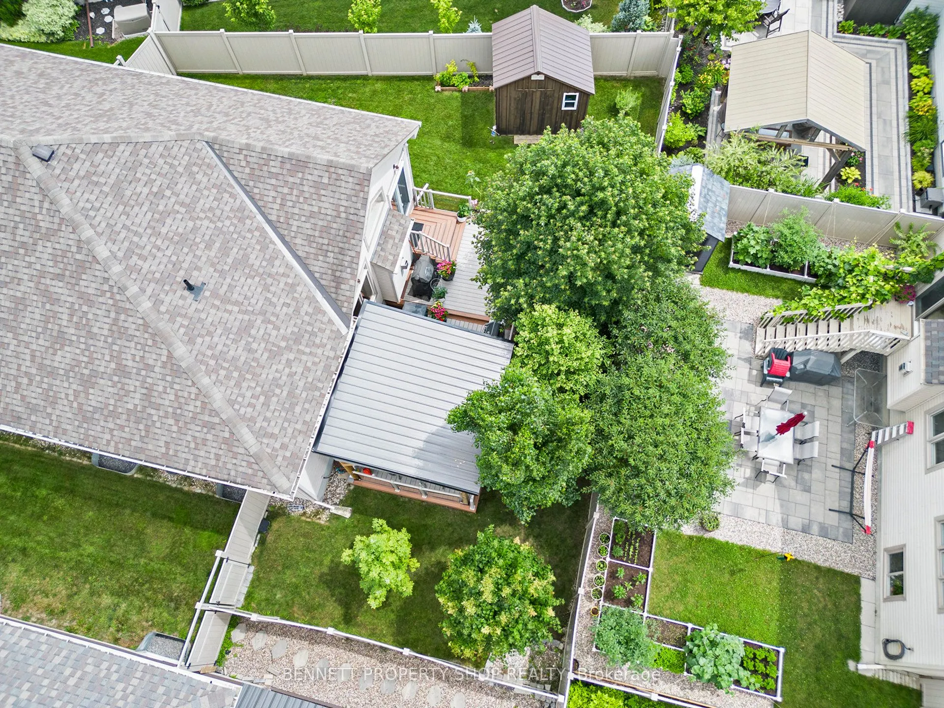 123 Elfin Grove