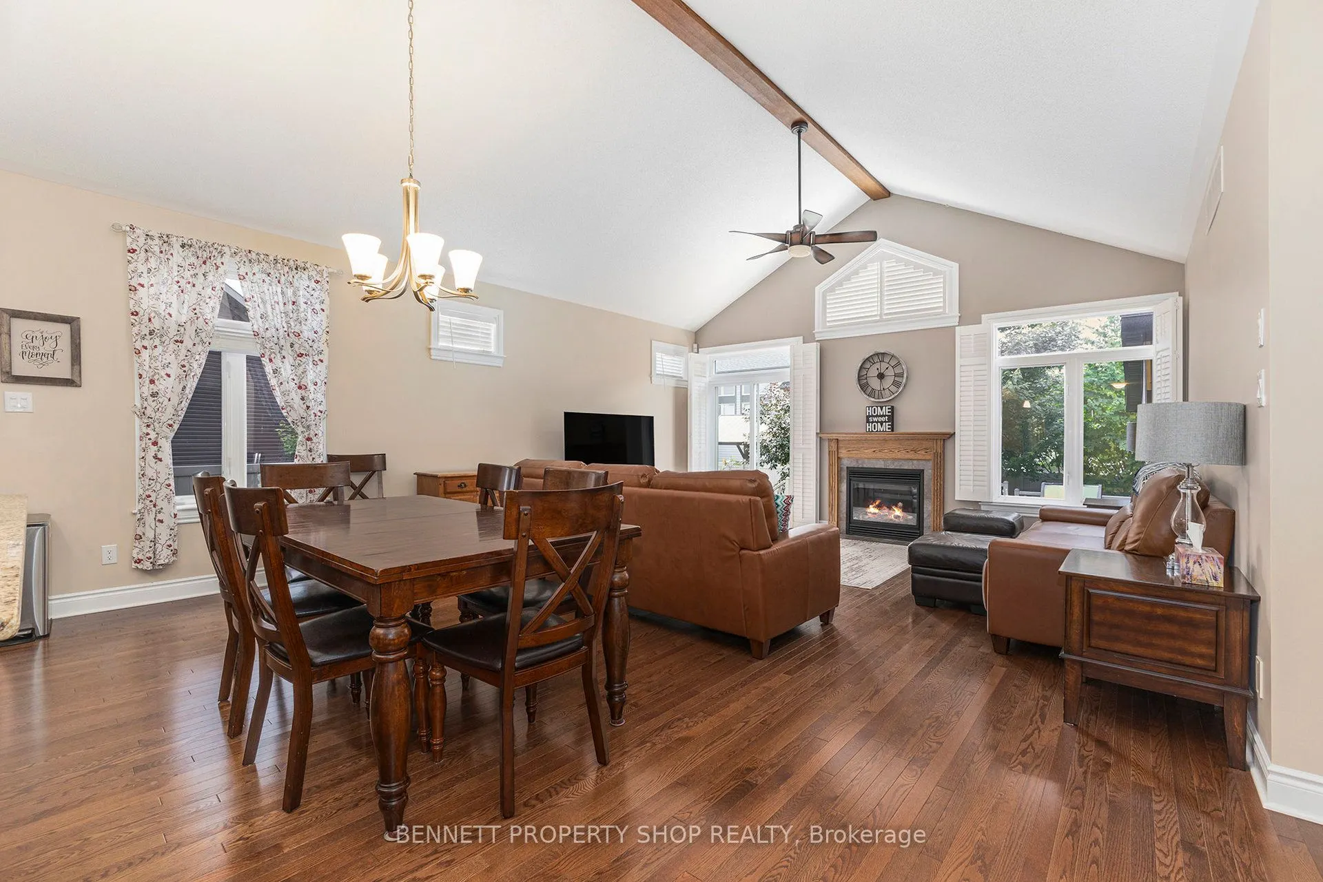 123 Elfin Grove