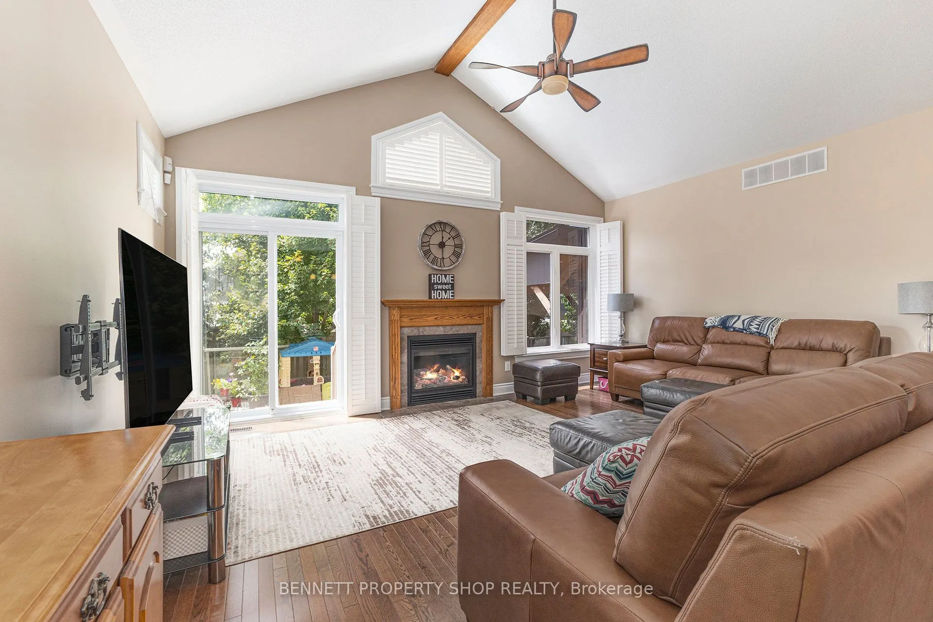 123 Elfin Grove