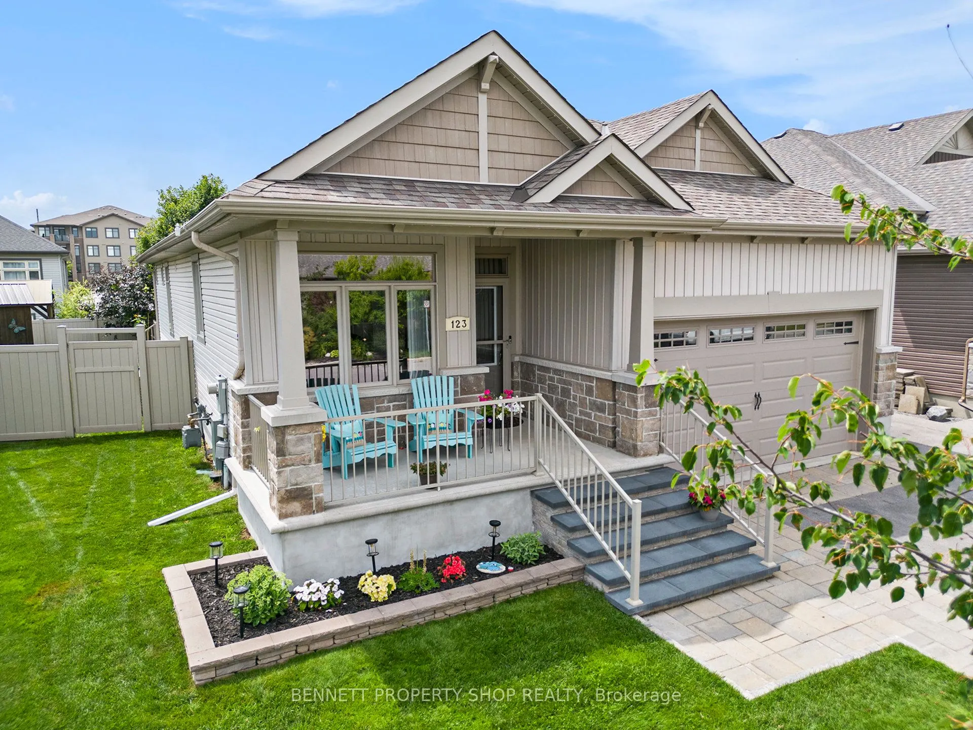 123 Elfin Grove