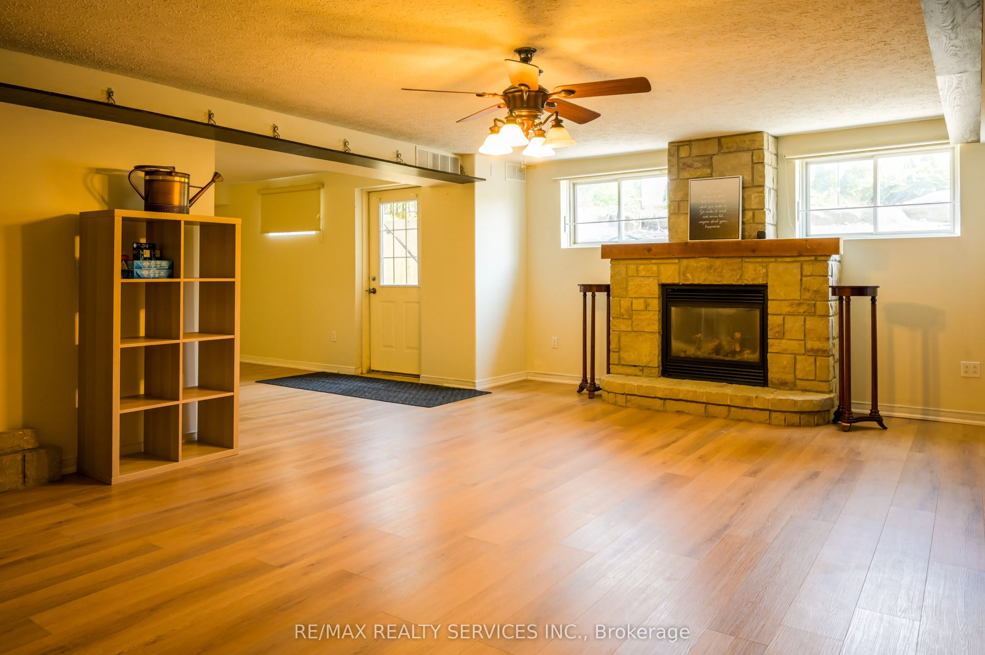 214 & 218 Maple Avenue S