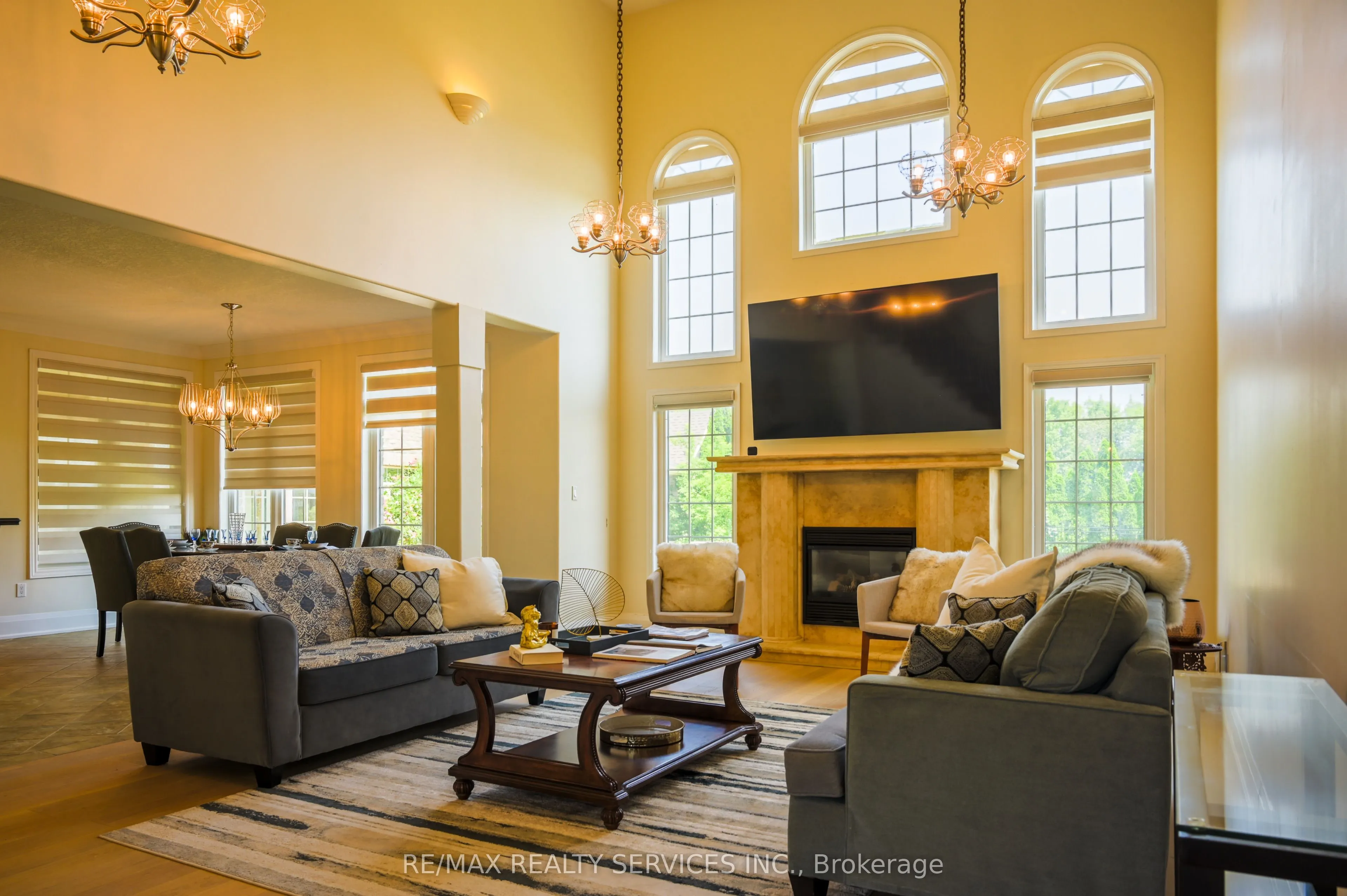 214 & 218 Maple Avenue S