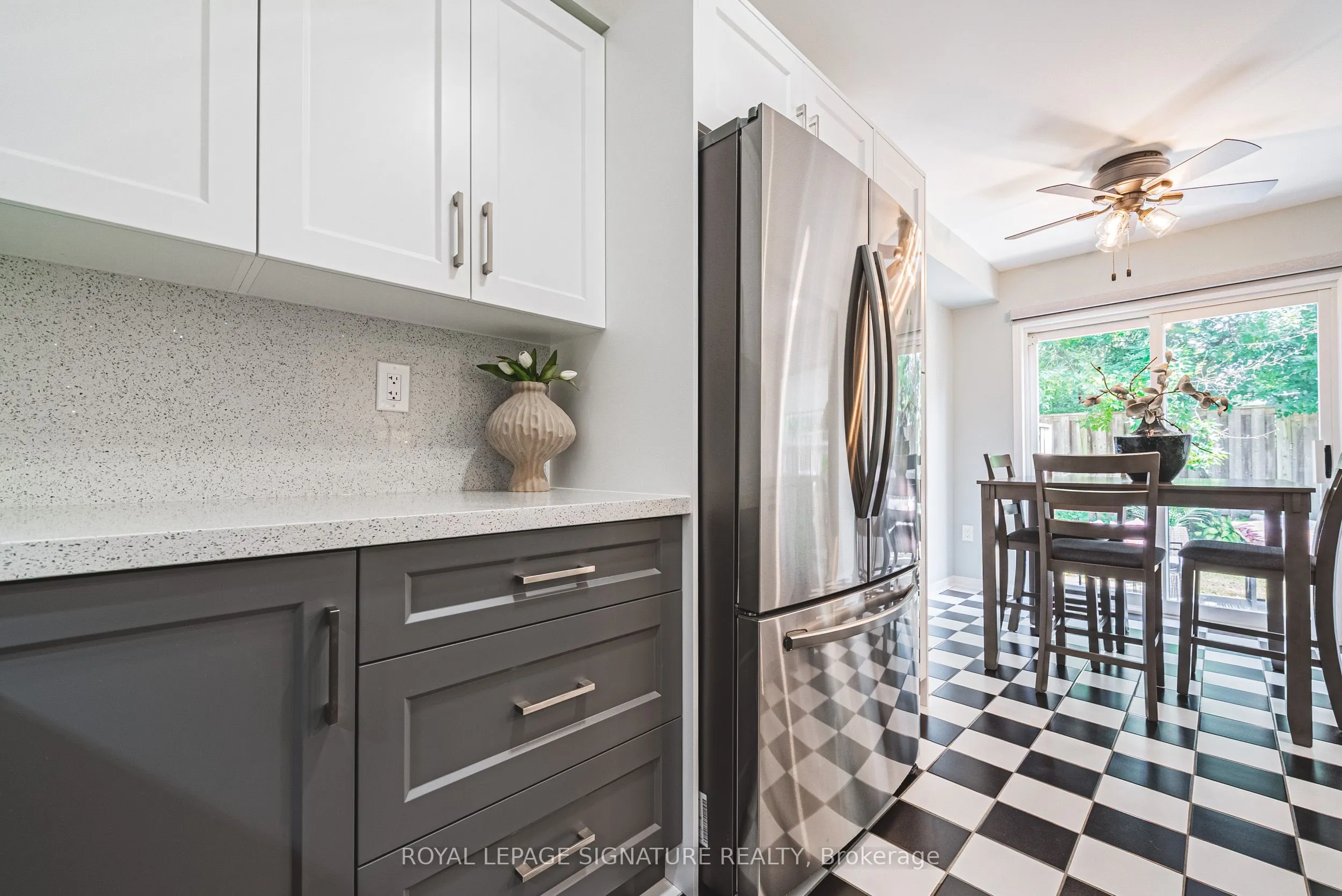 819 Upper Paradise Road, #11
