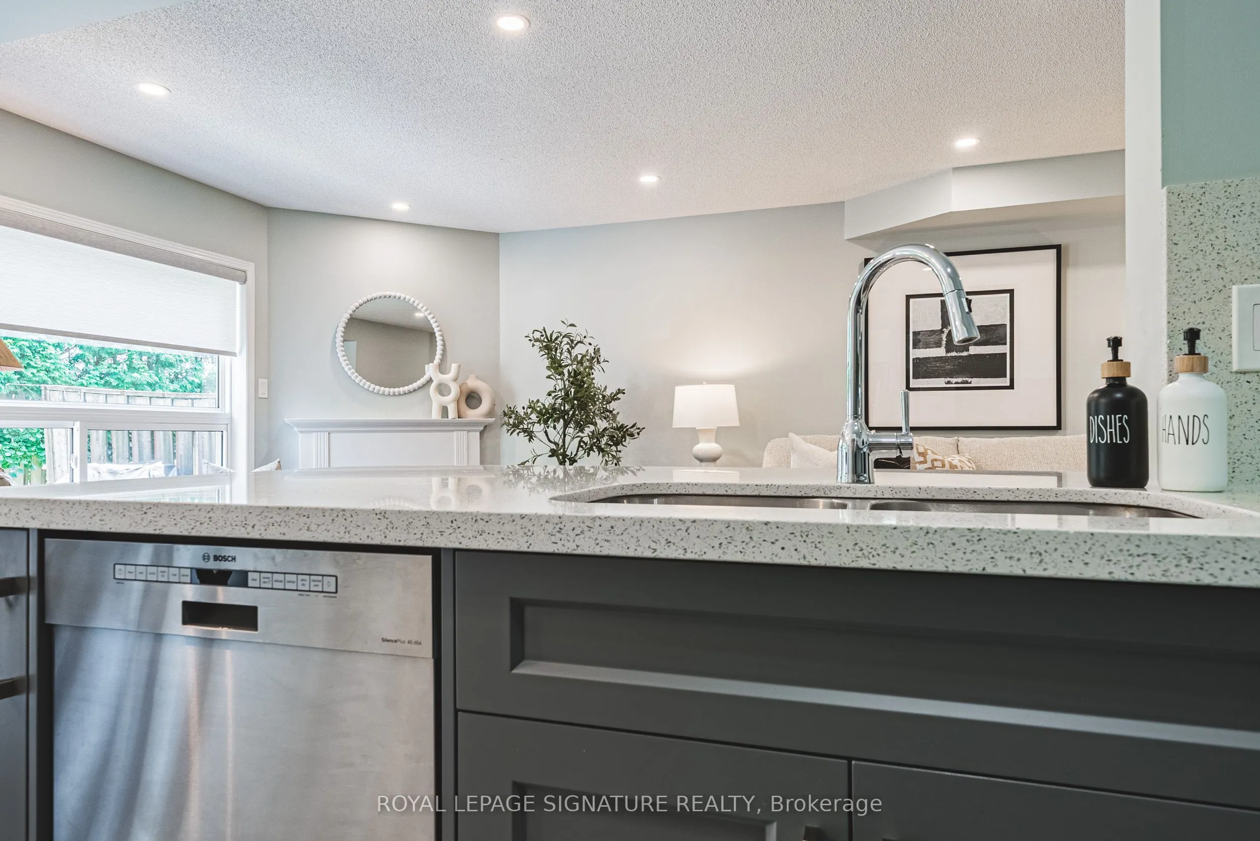 819 Upper Paradise Road, #11