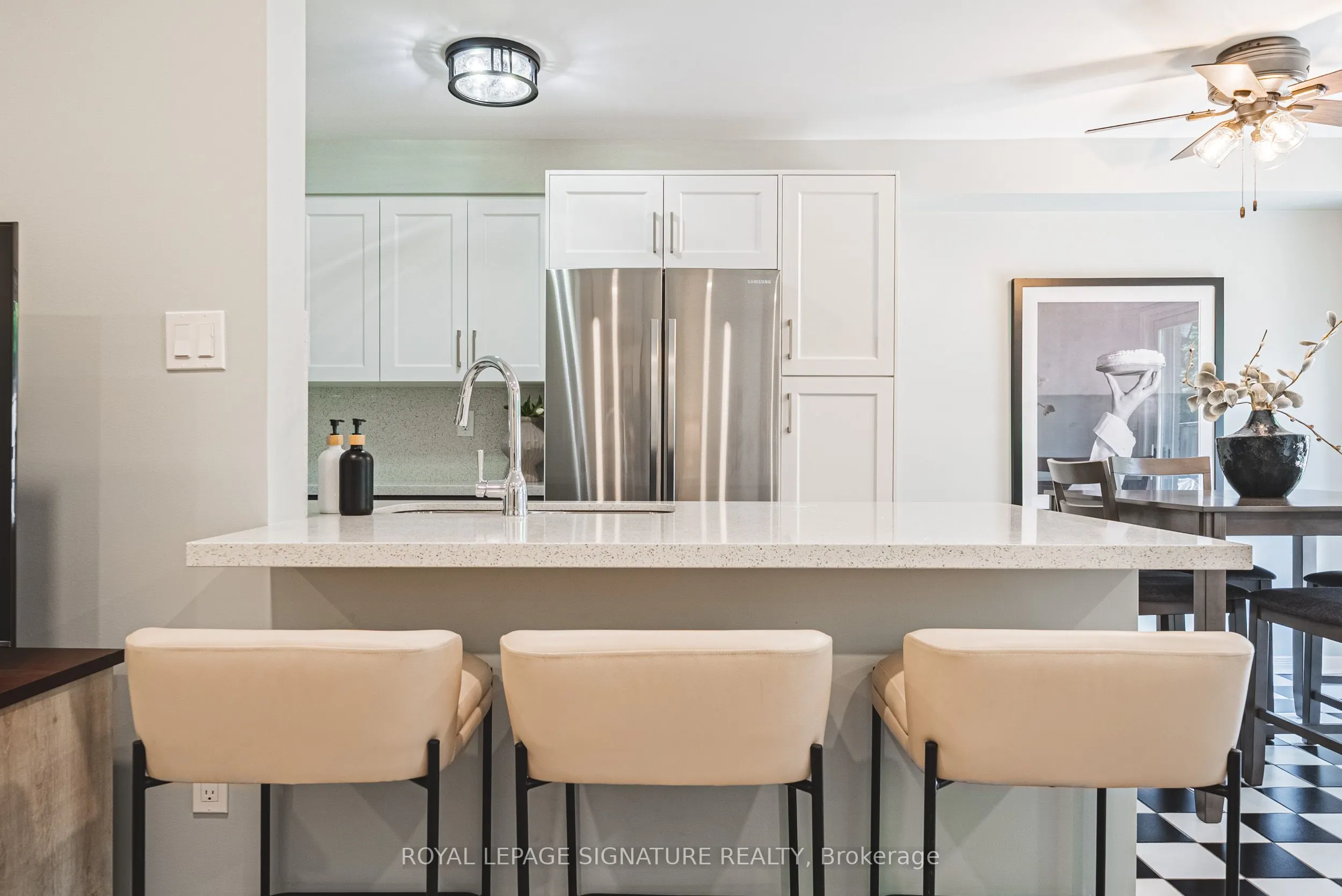 819 Upper Paradise Road, #11