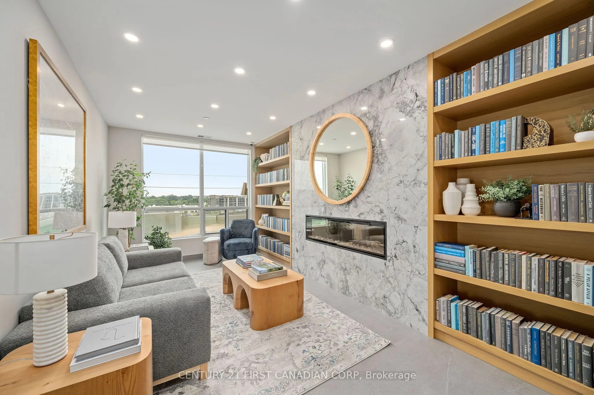 4286 King Street, #610