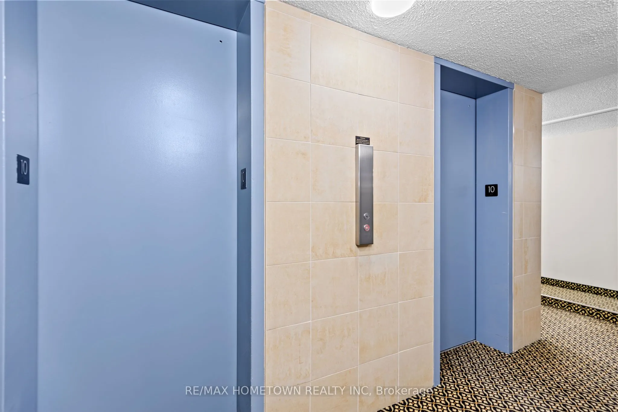 109 King Street E, #304