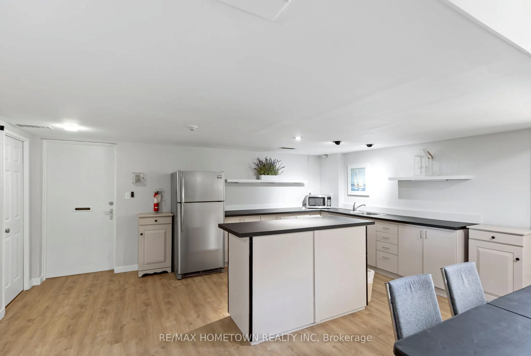 109 King Street E, #304