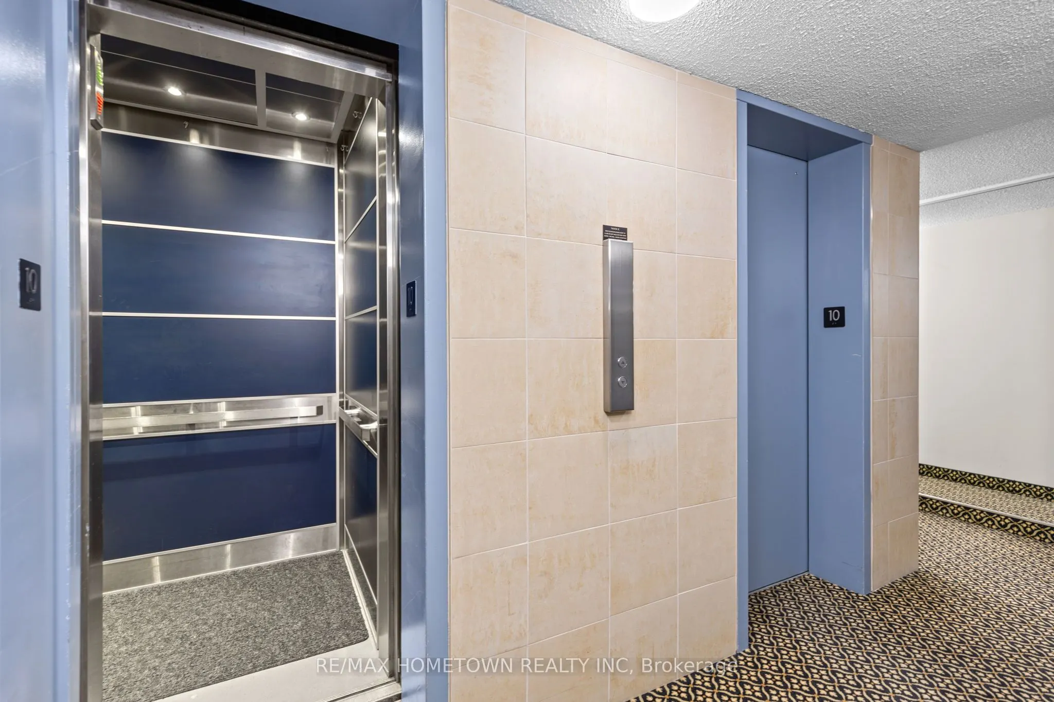 109 King Street E, #304