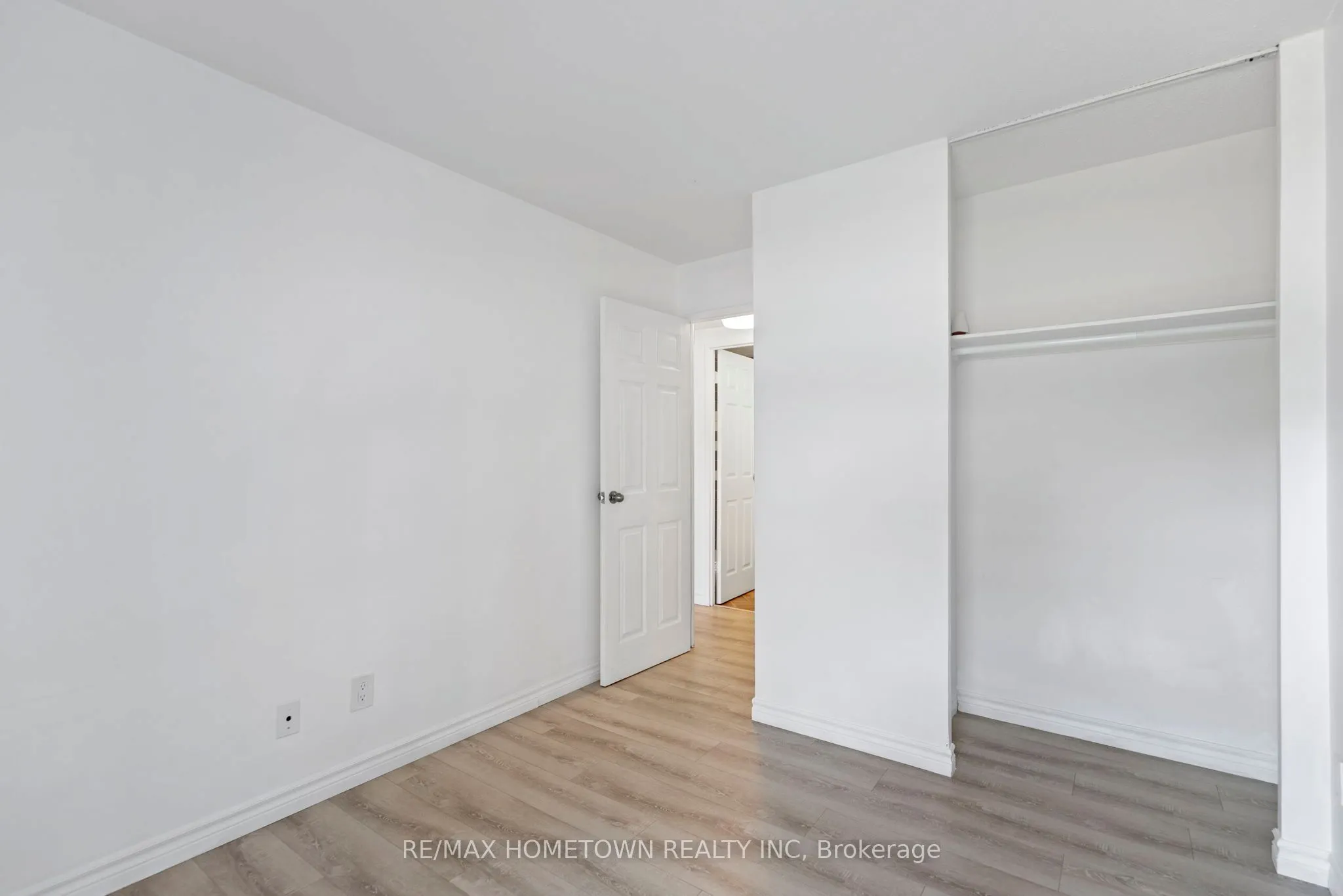 109 King Street E, #304