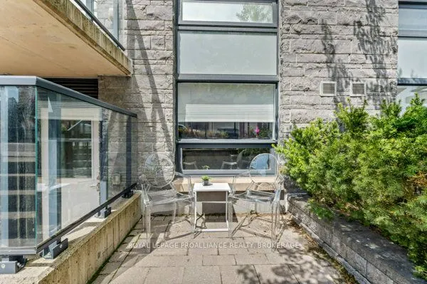 121 Queen Street, #A4
