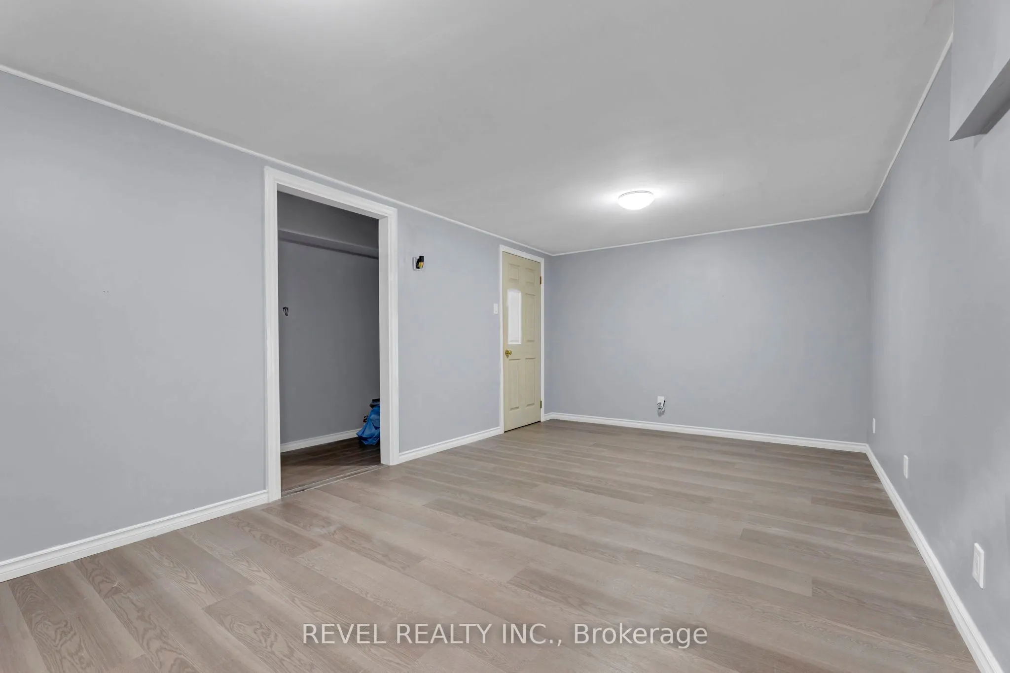 46 Royal Estate Drive