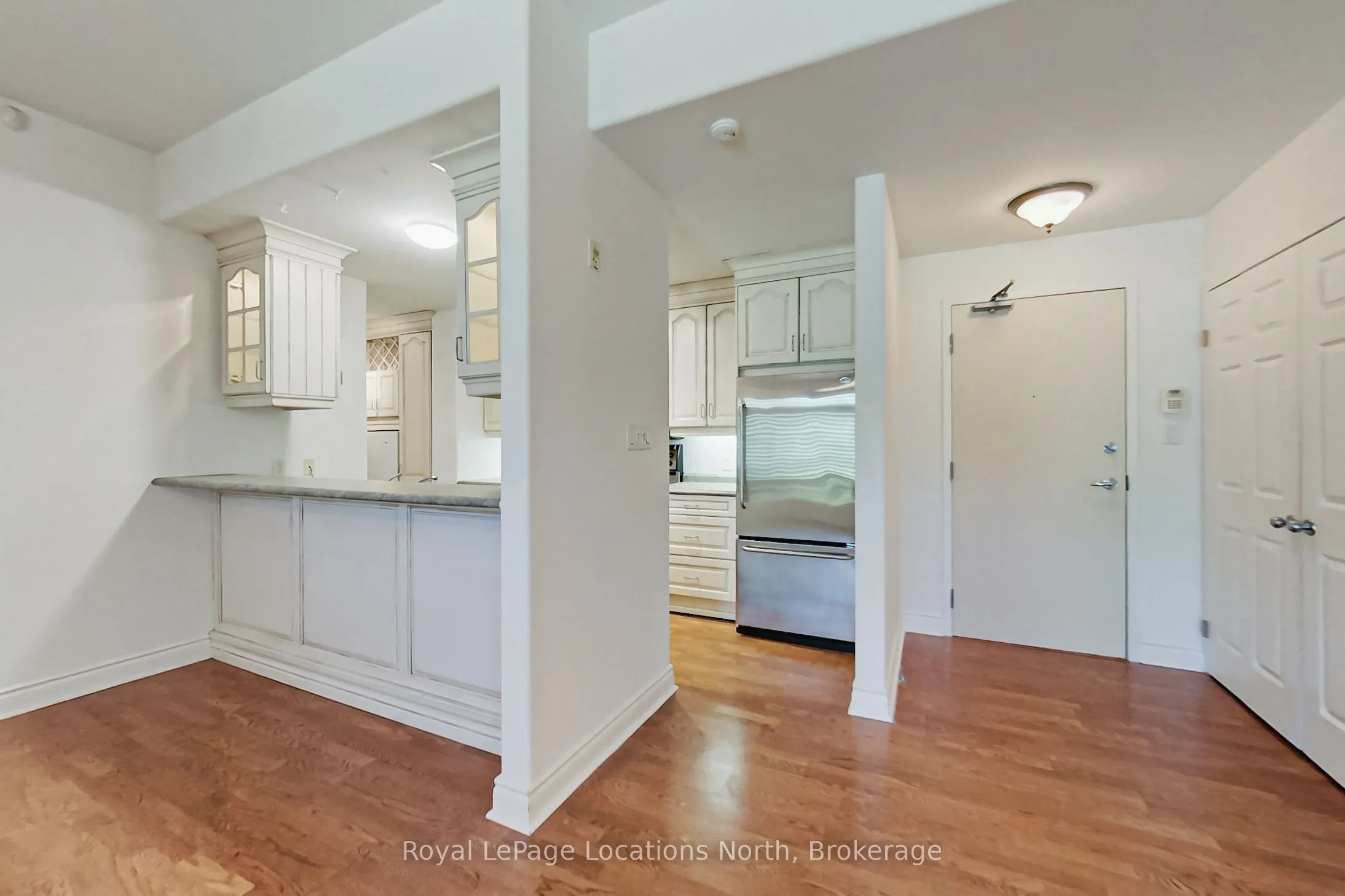 10 Bay Street E, #104