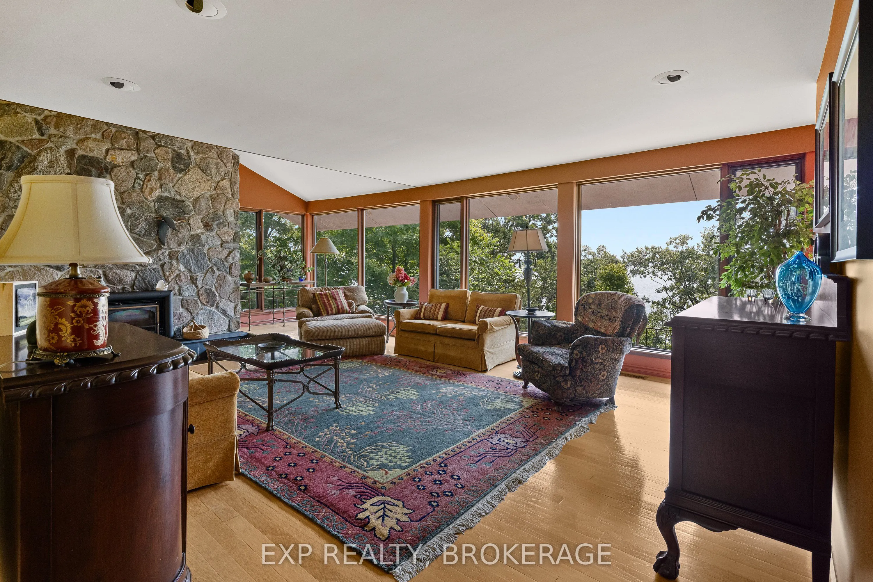 959 McKnight Road