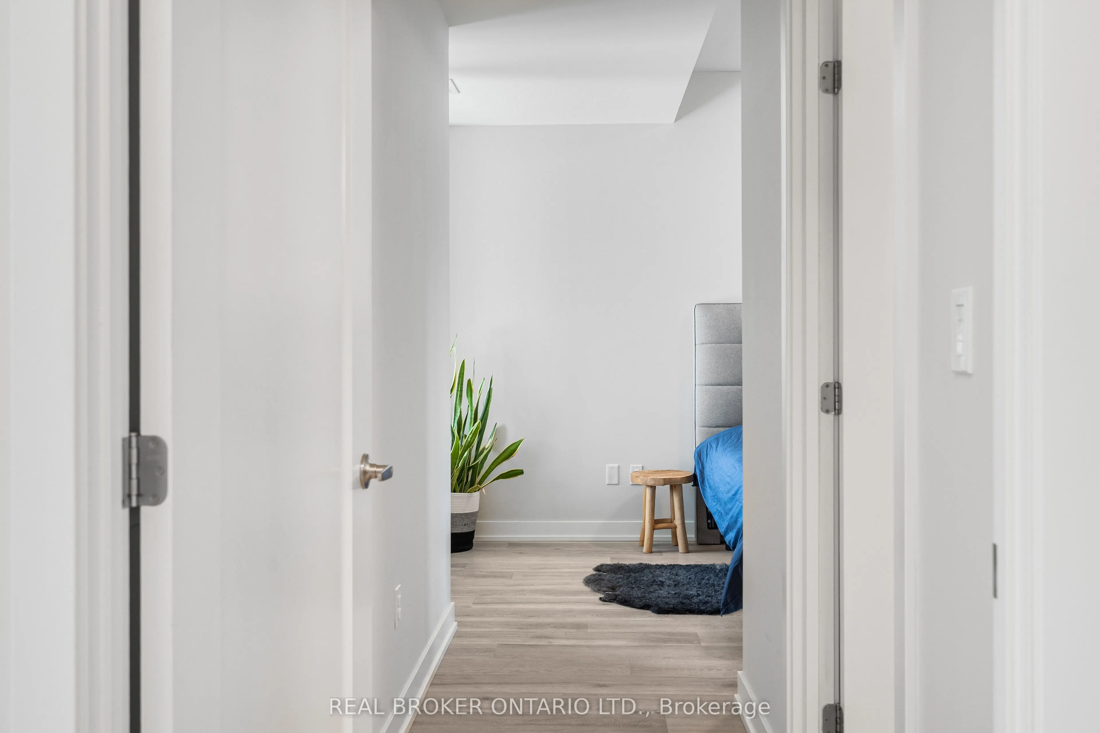 530 De Mazenod Avenue, #310
