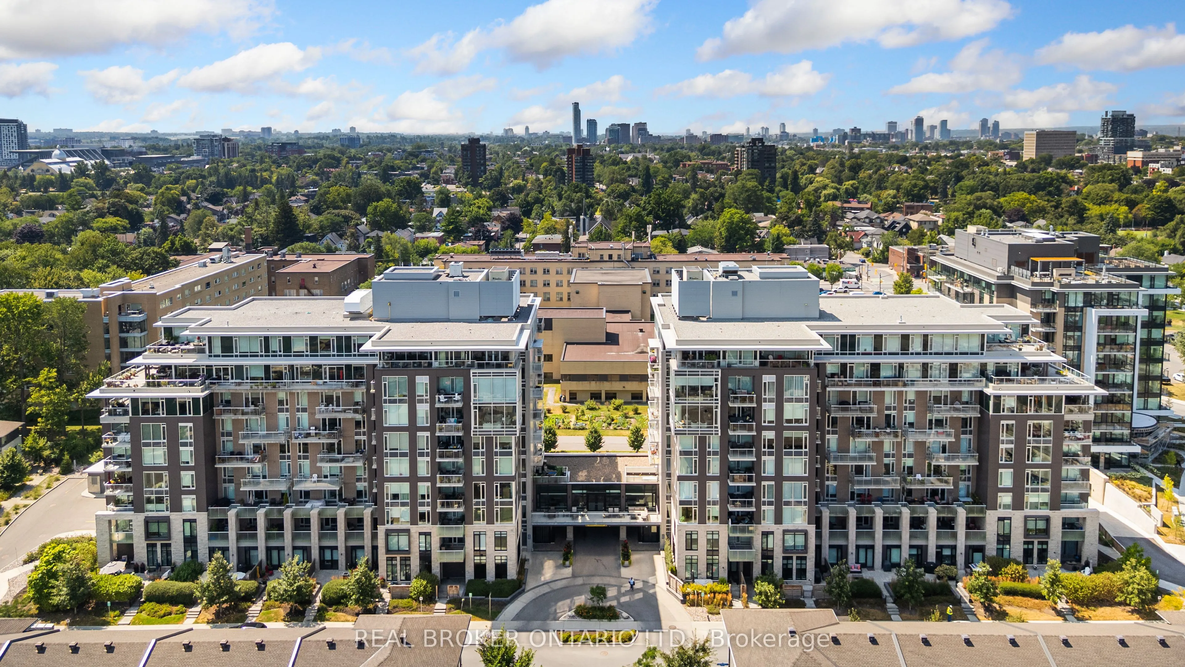 530 De Mazenod Avenue, #310