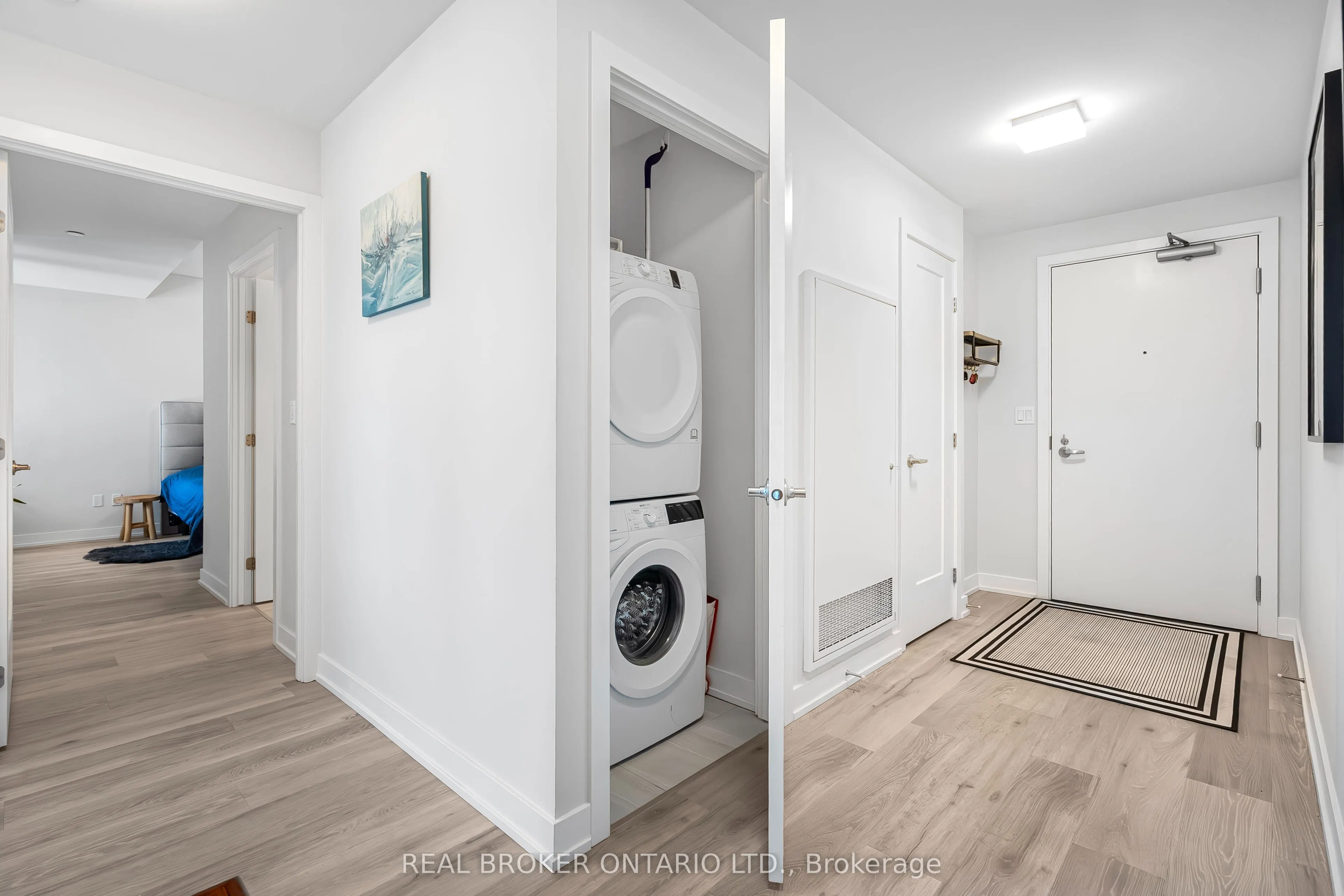 530 De Mazenod Avenue, #310