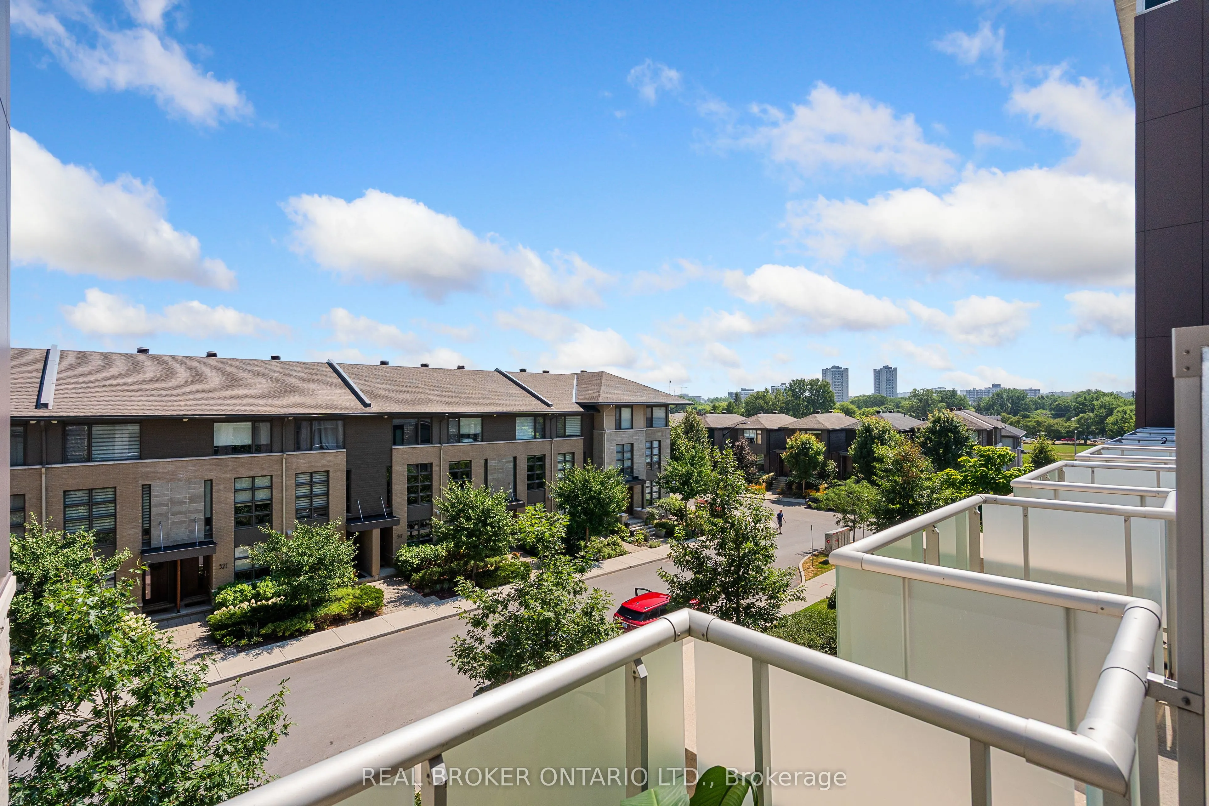 530 De Mazenod Avenue, #310