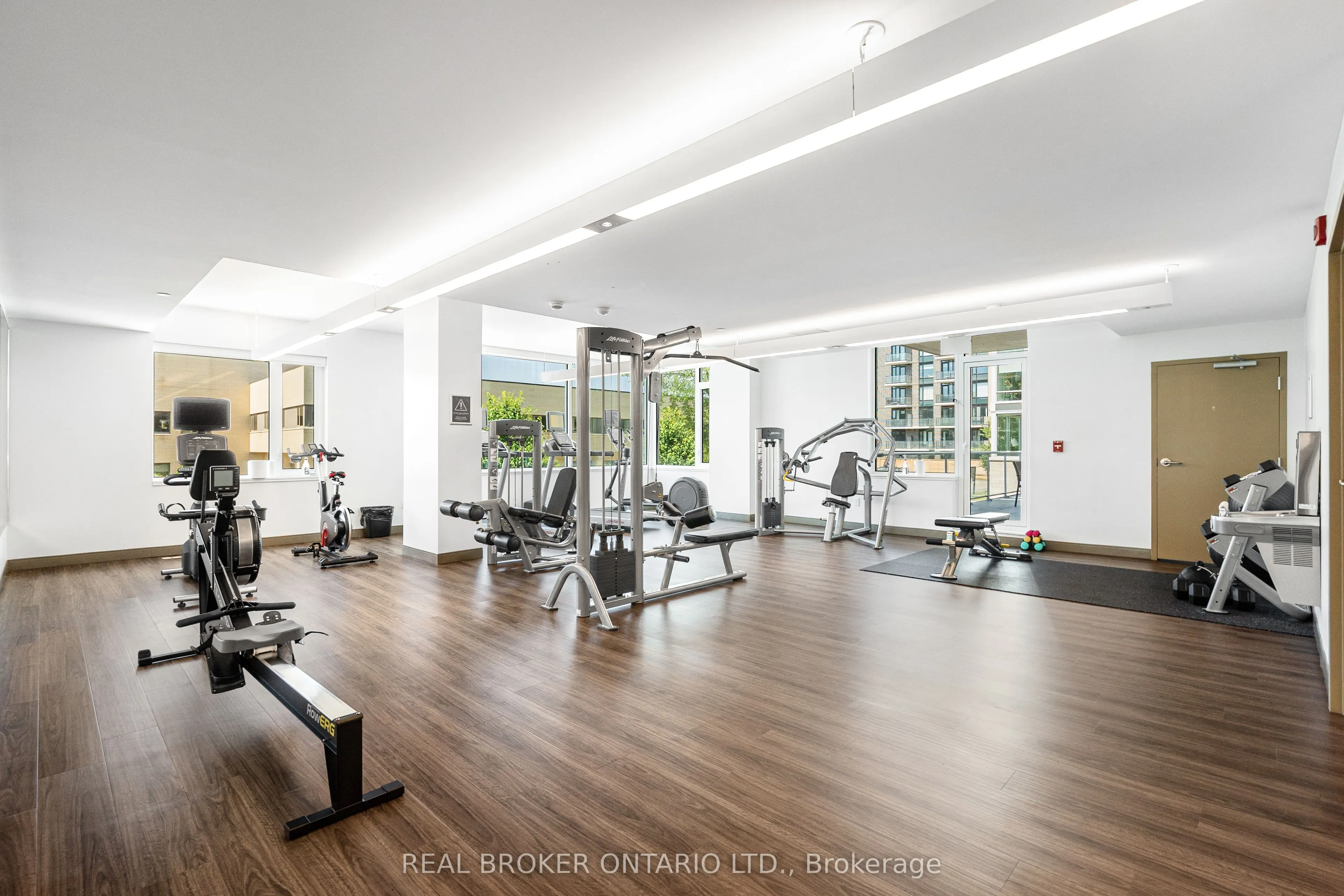 530 De Mazenod Avenue, #310
