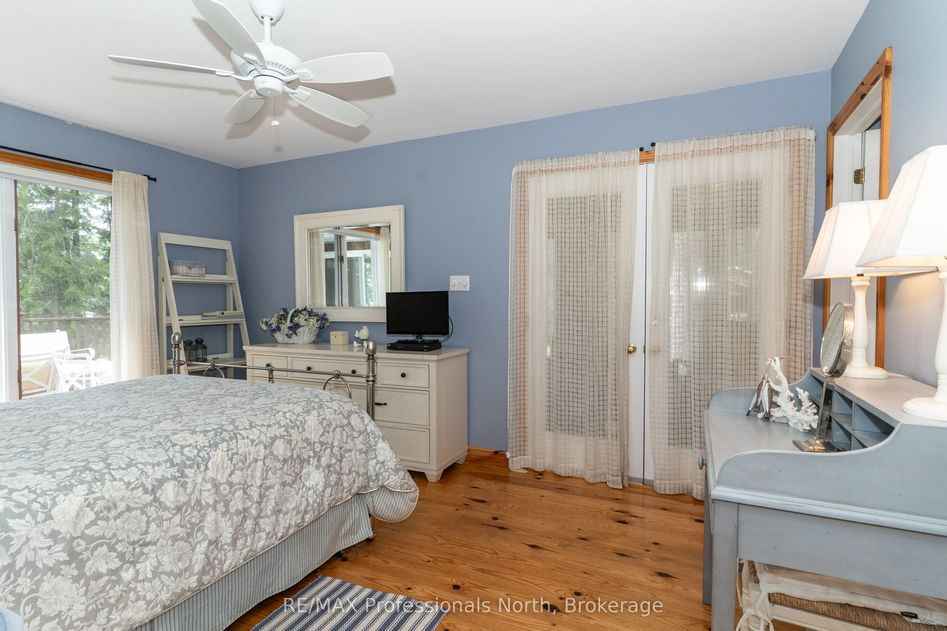 1140 Seabreeze Road