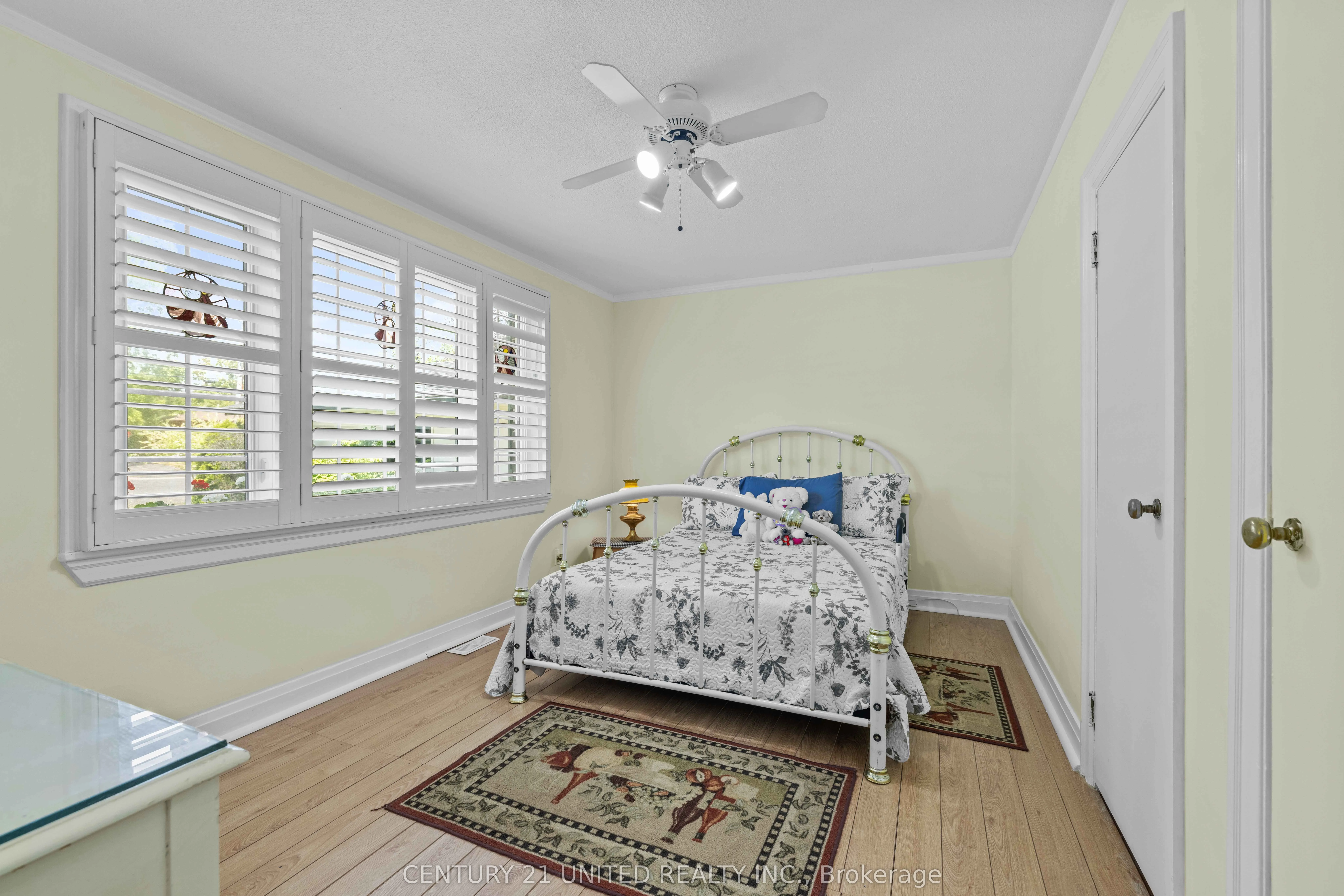 291 Sunset Boulevard
