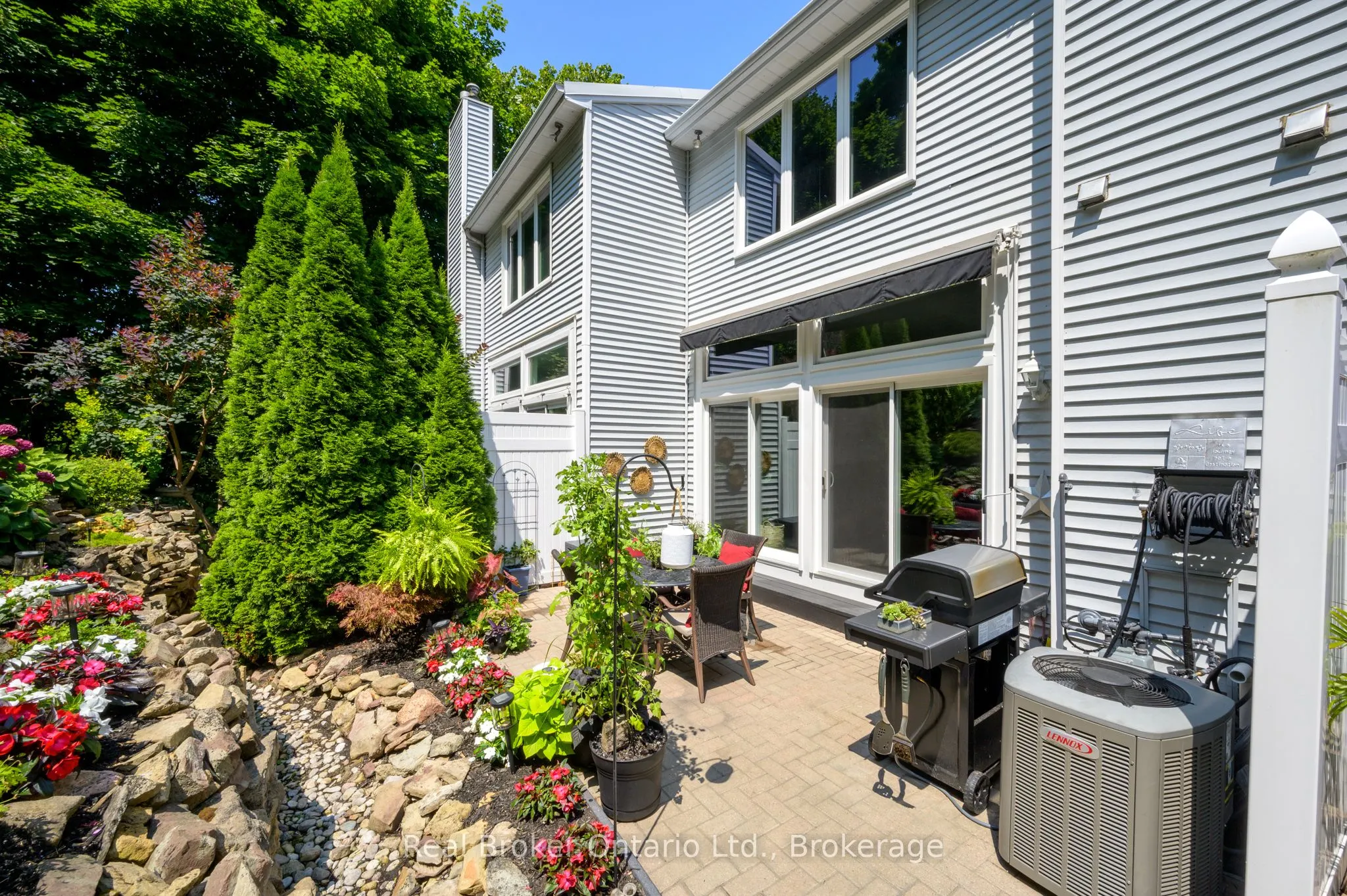 177 Main Street W, #8