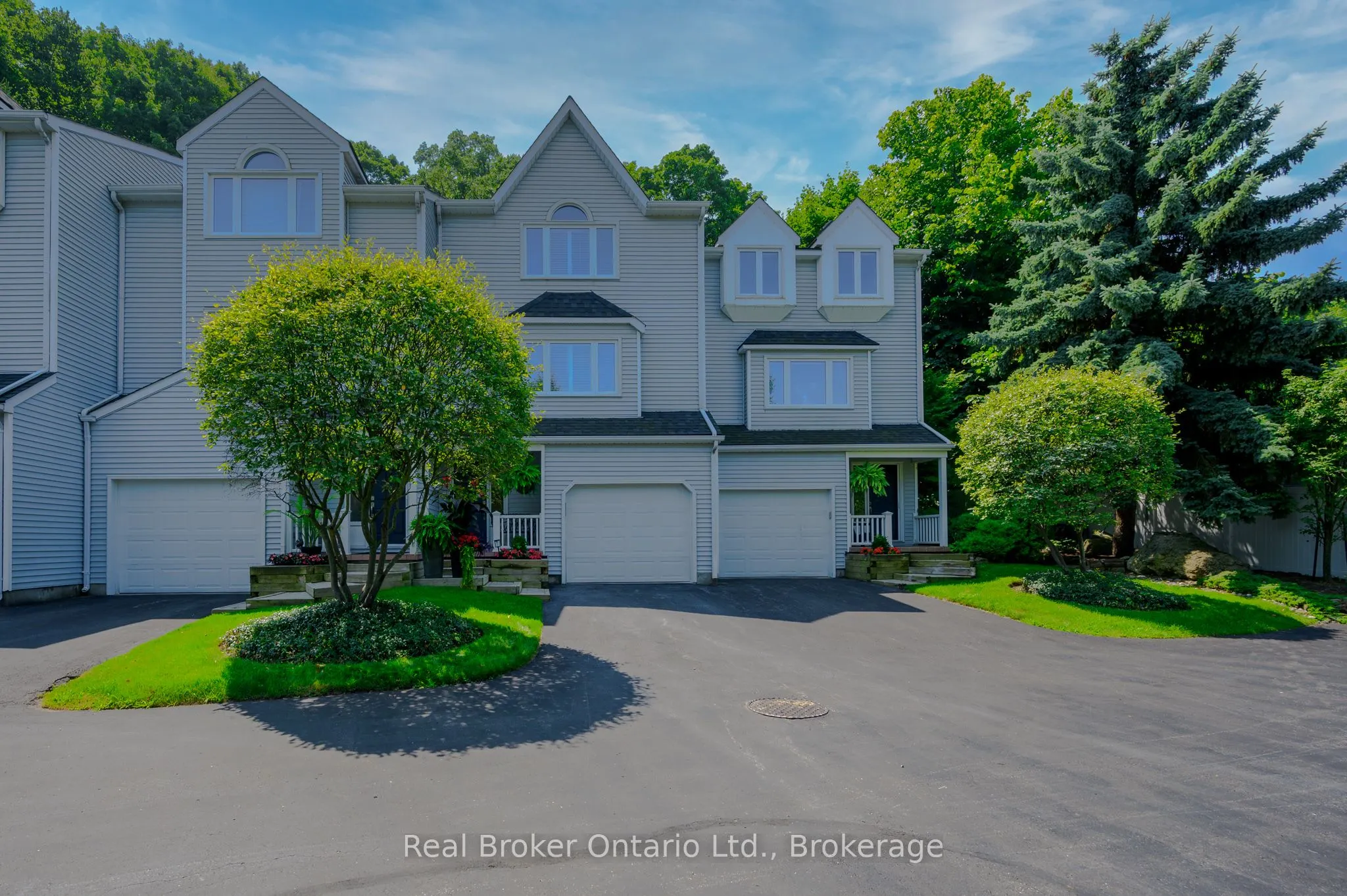 177 Main Street W, #8