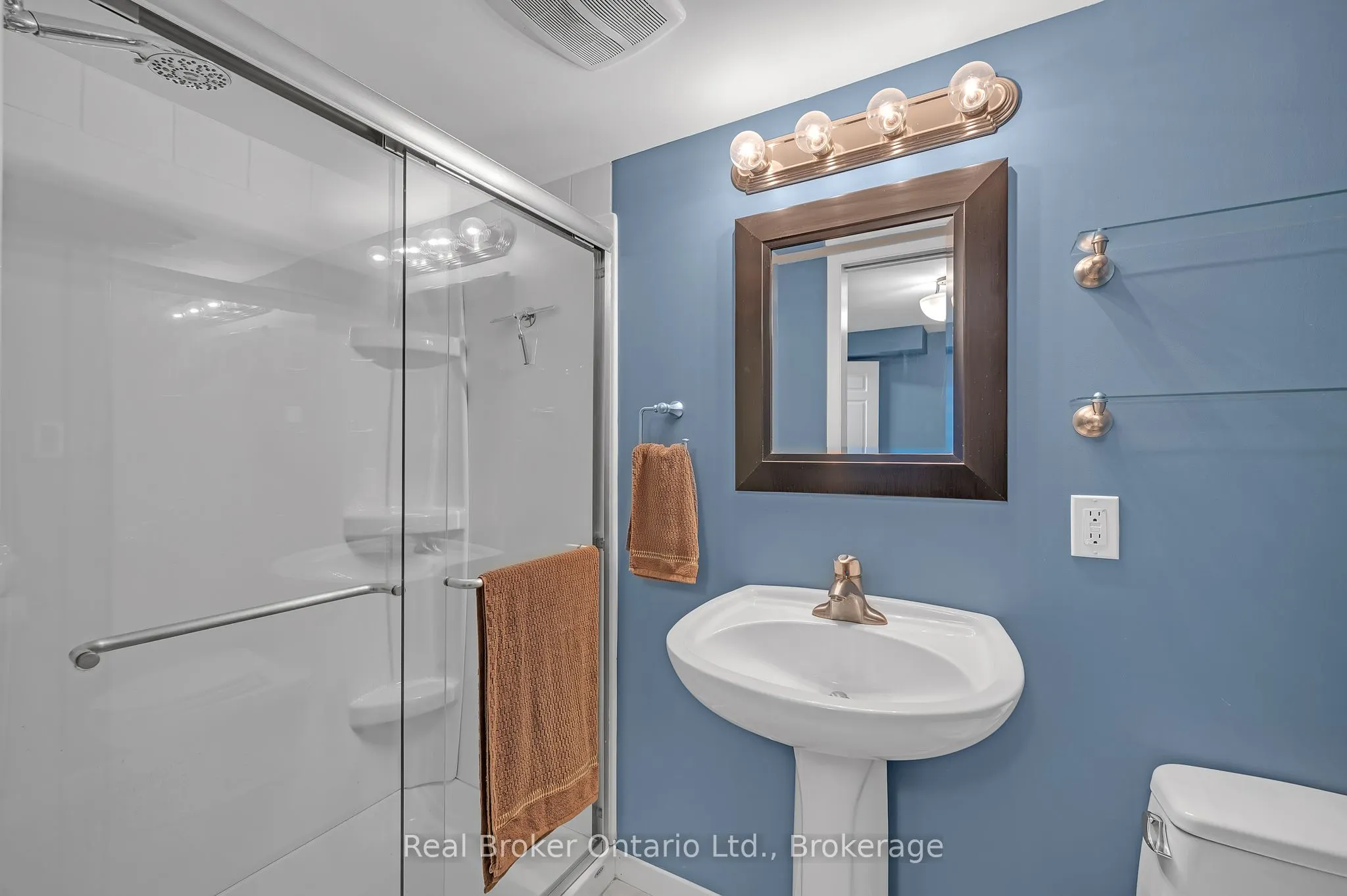 177 Main Street W, #8