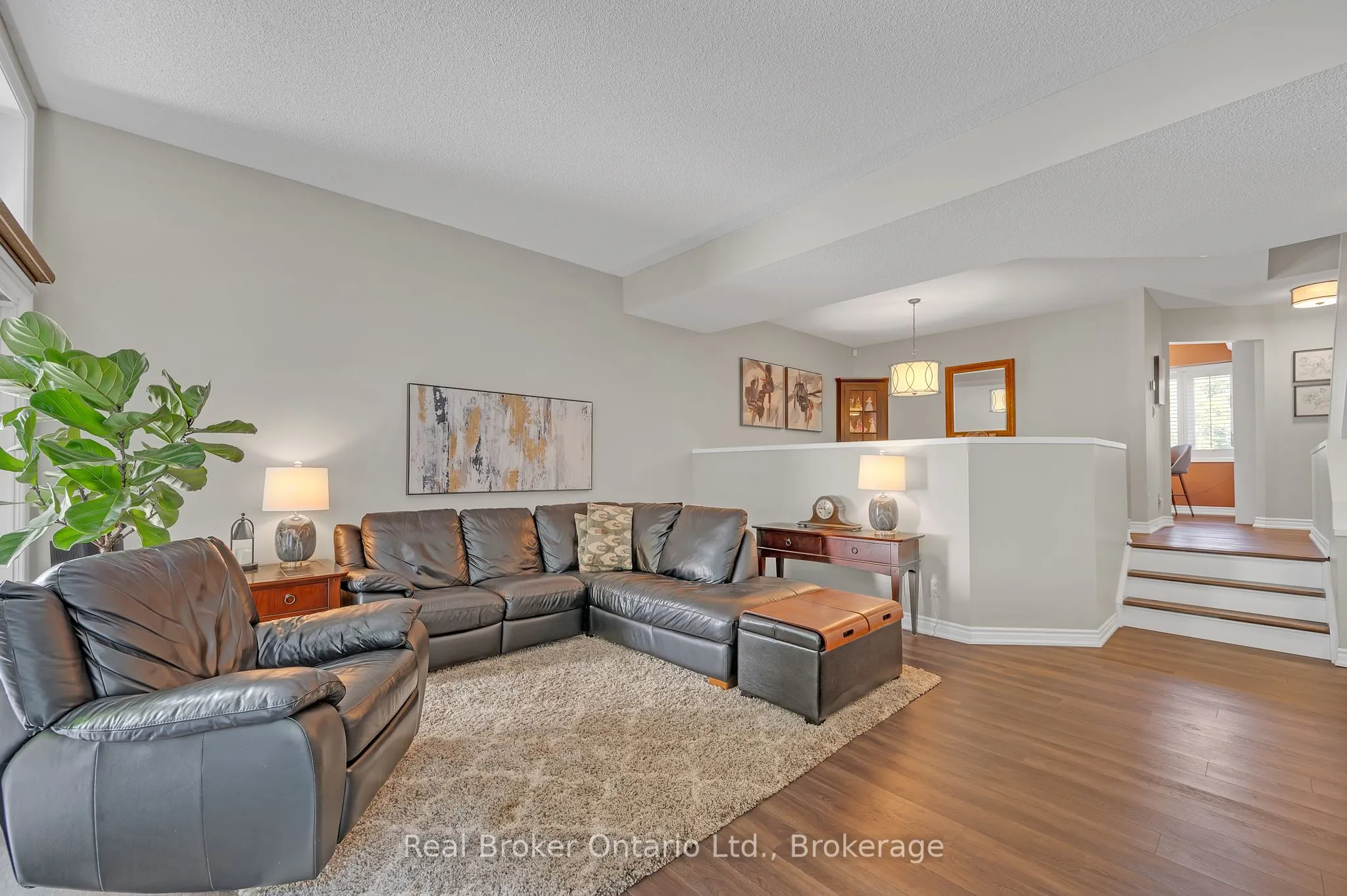 177 Main Street W, #8