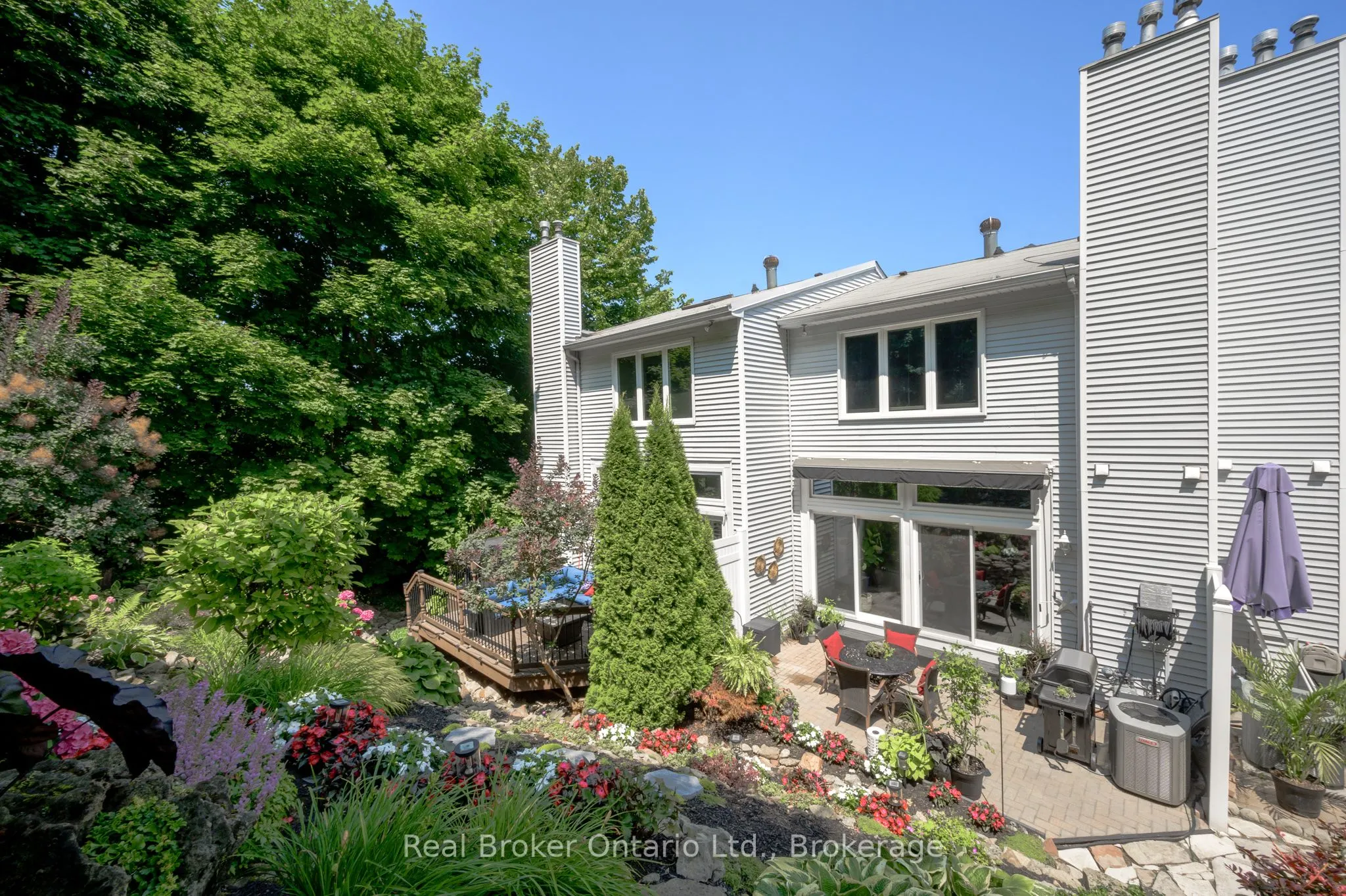 177 Main Street W, #8
