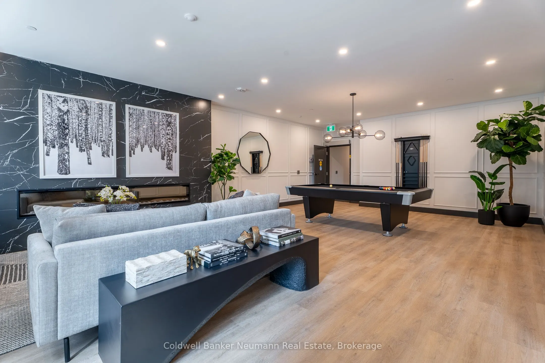 1882 Gordon Street, #216