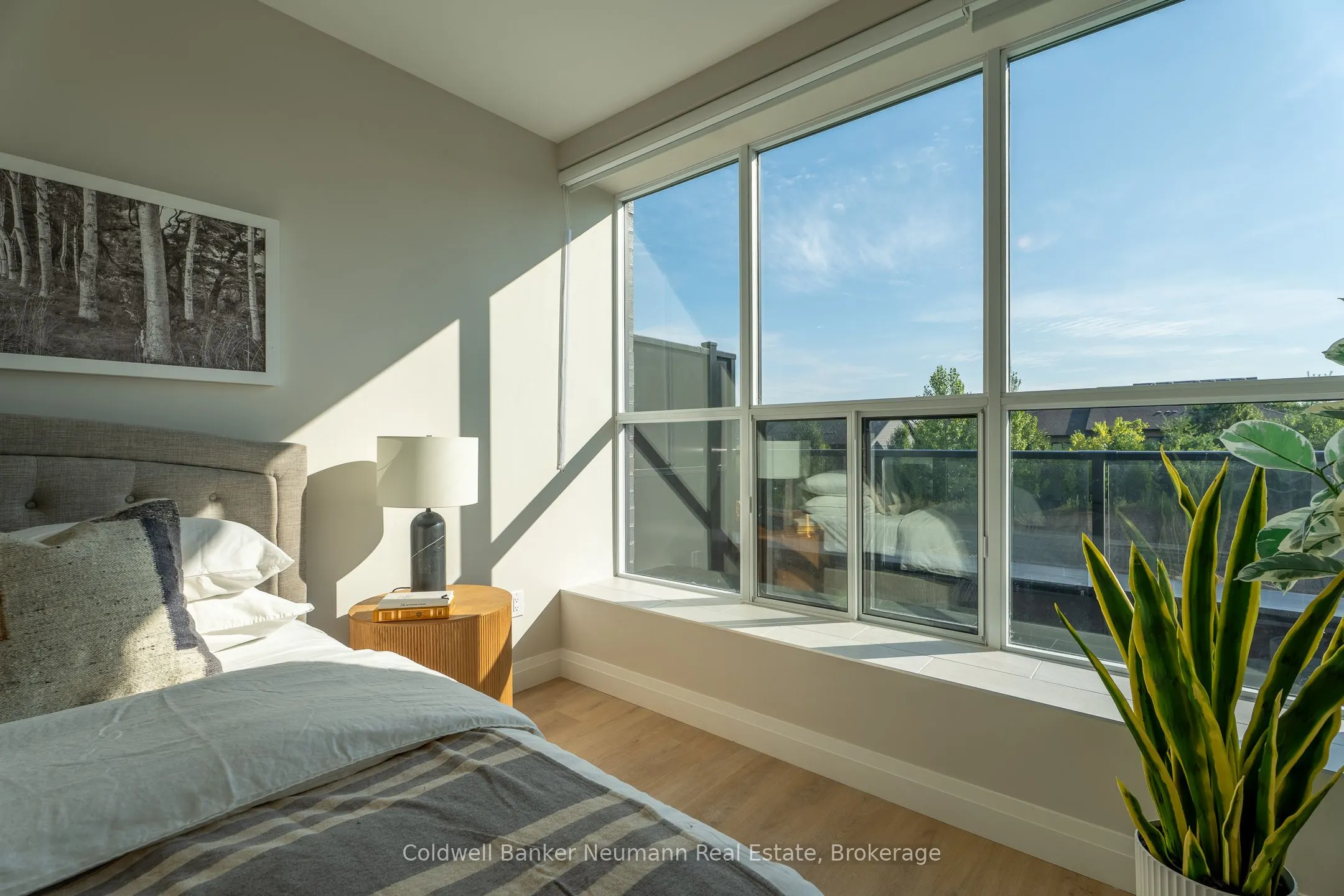 1882 Gordon Street, #216