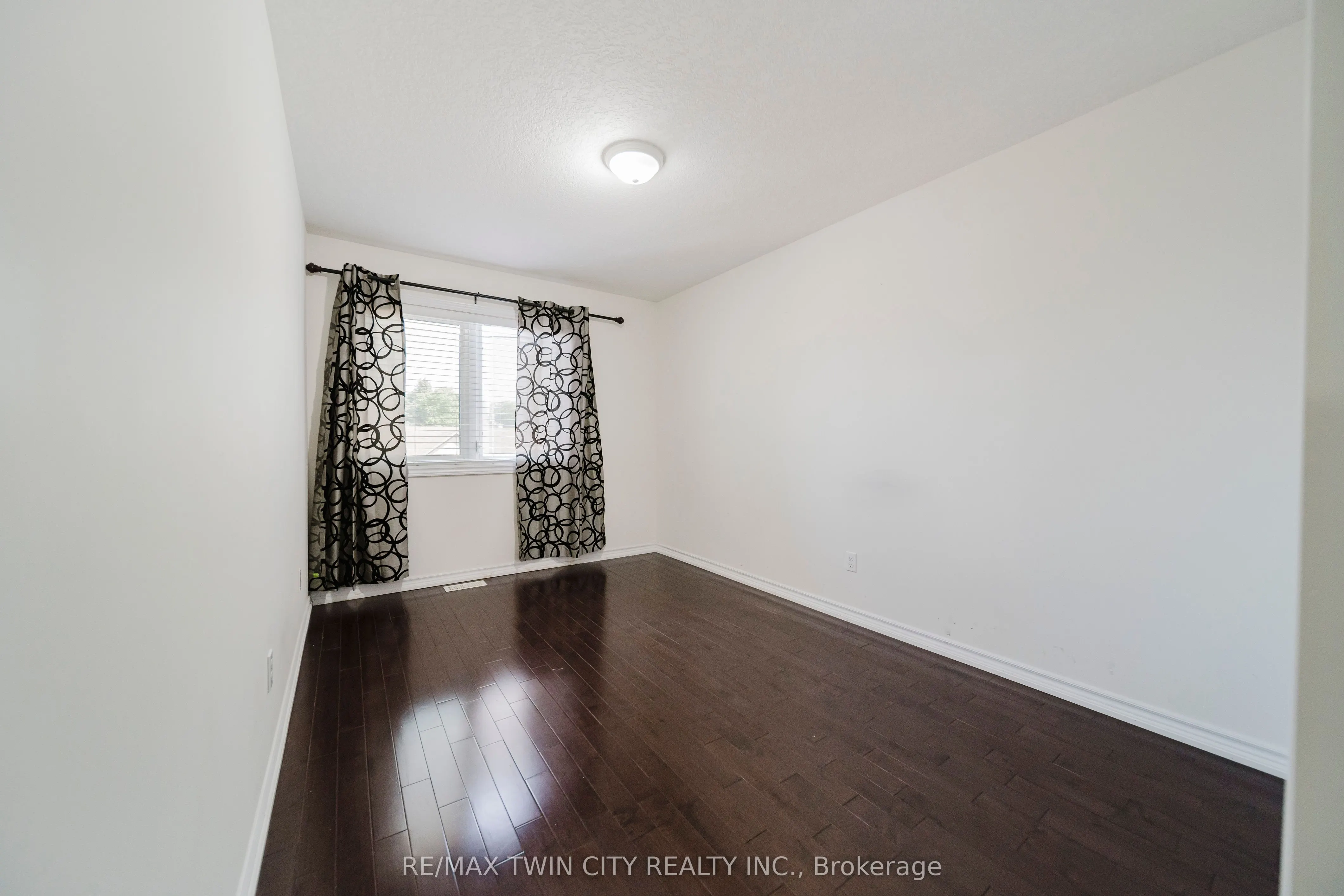 975 Strasburg Road, #22B